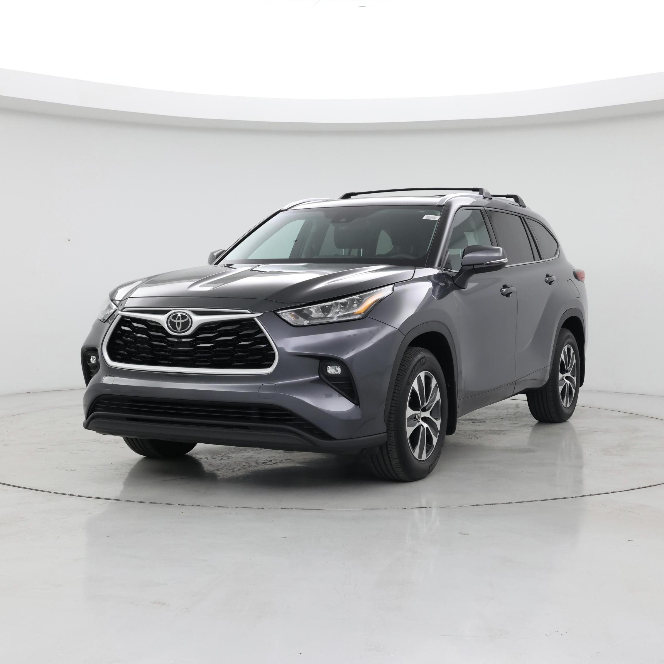 Thumbnail: 2020 Toyota Highlander - 4