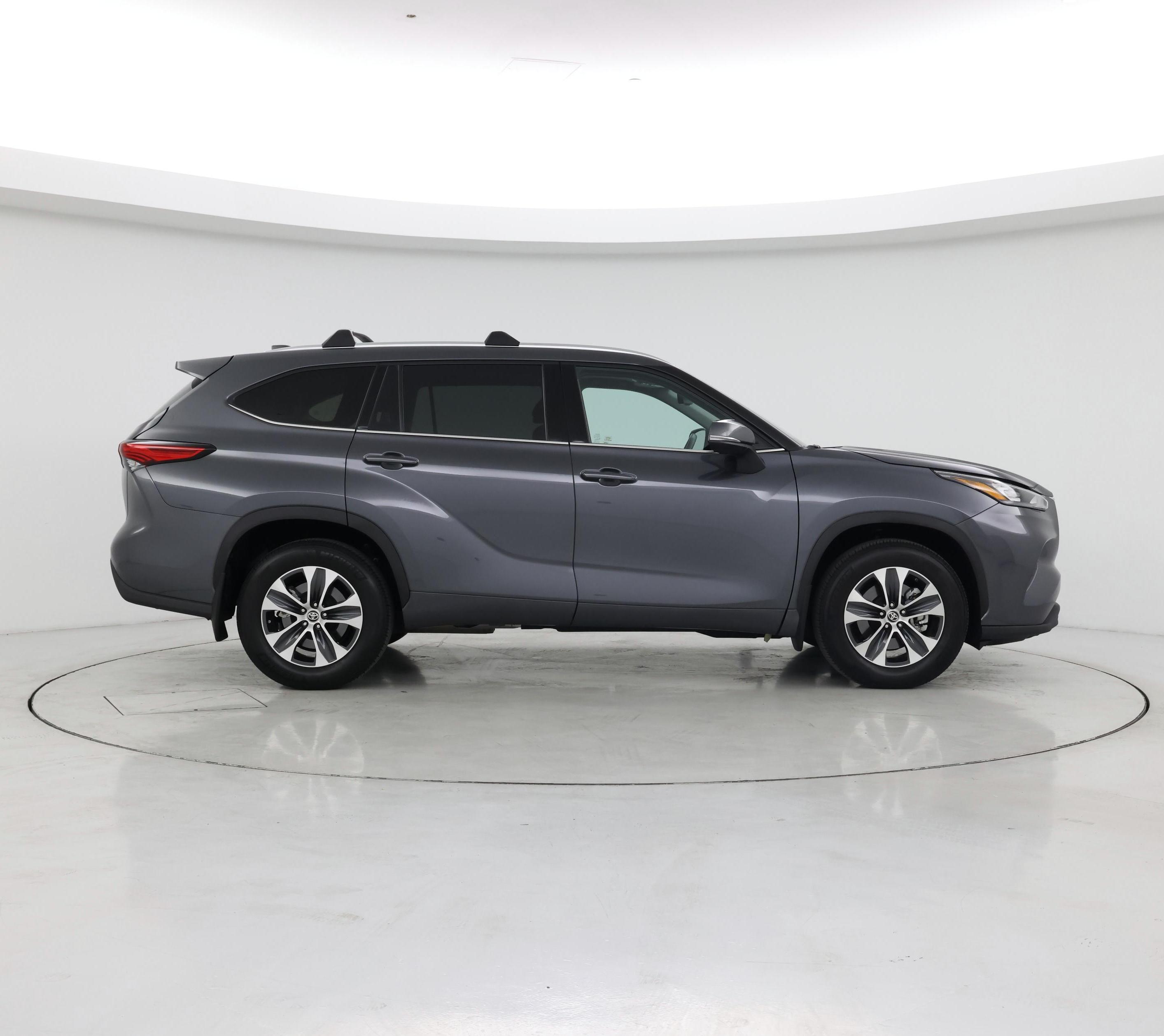Thumbnail: 2020 Toyota Highlander - 7