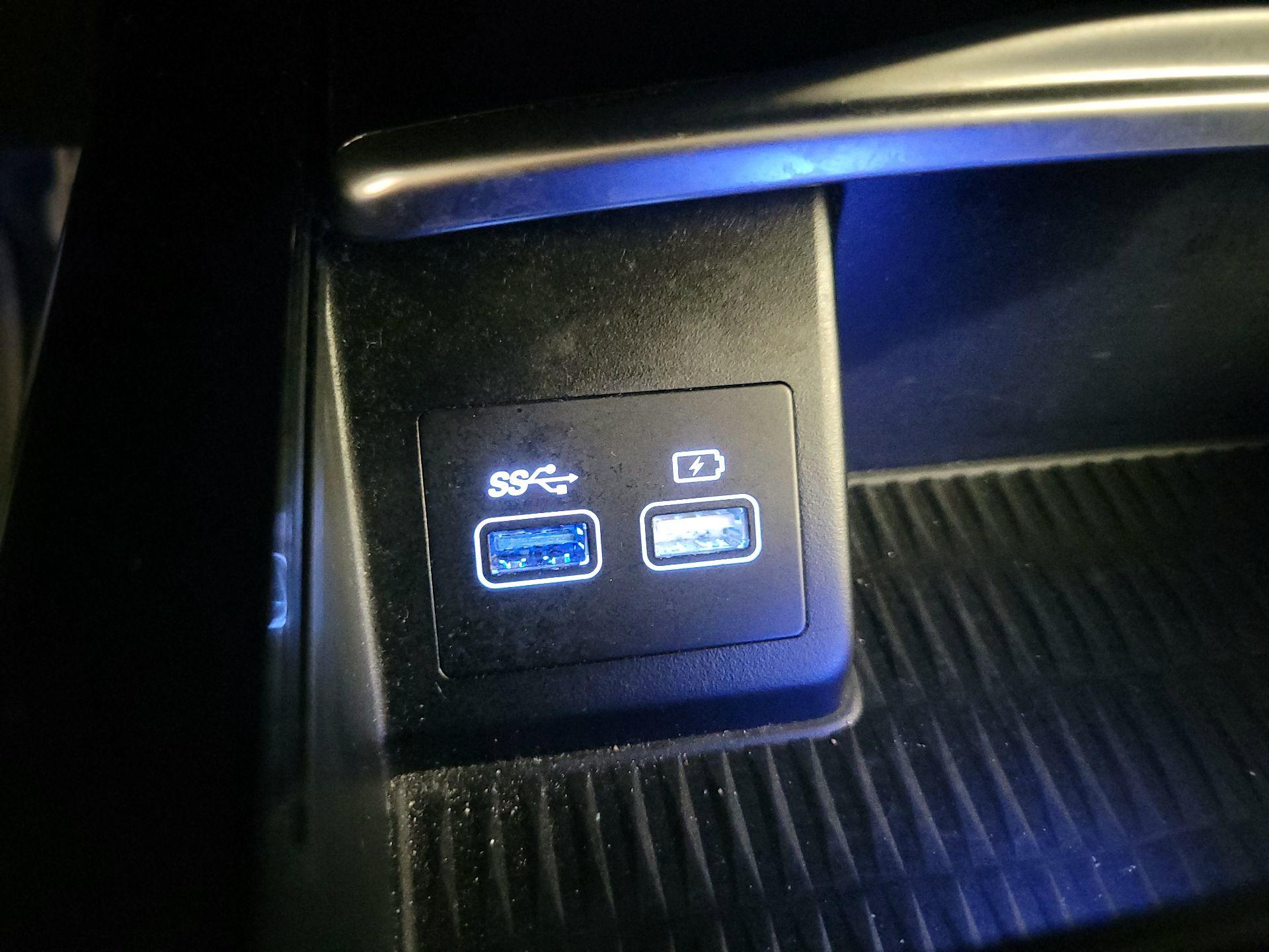 Thumbnail: 2024 Genesis G80 - 19