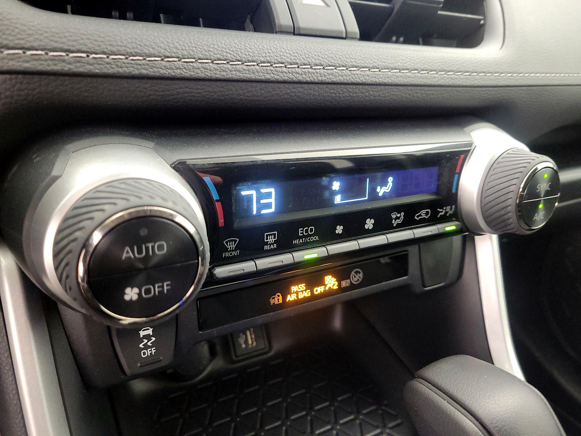 Thumbnail: 2024 Toyota RAV4 - 16