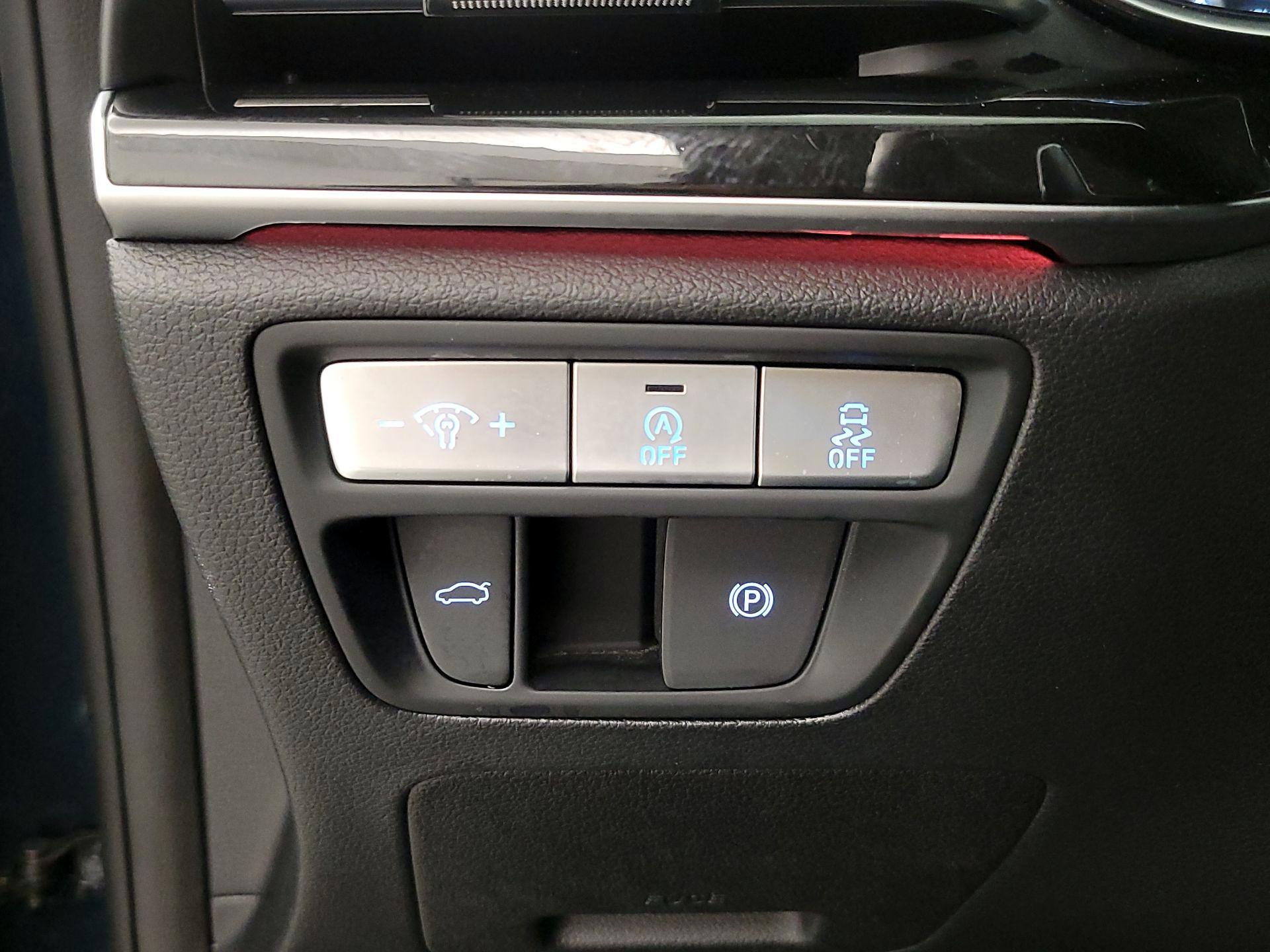 Thumbnail: 2024 Genesis G80 - 13