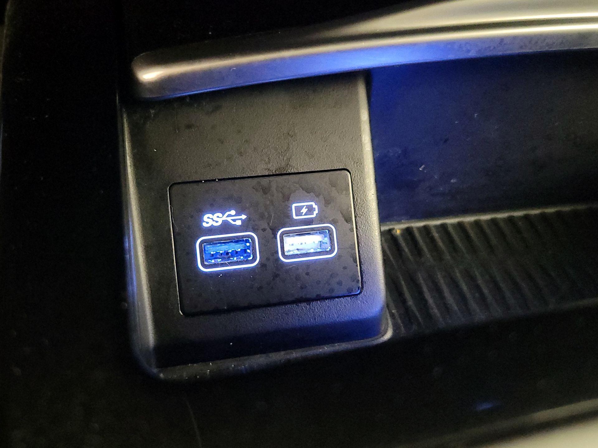 Thumbnail: 2024 Genesis G80 - 19