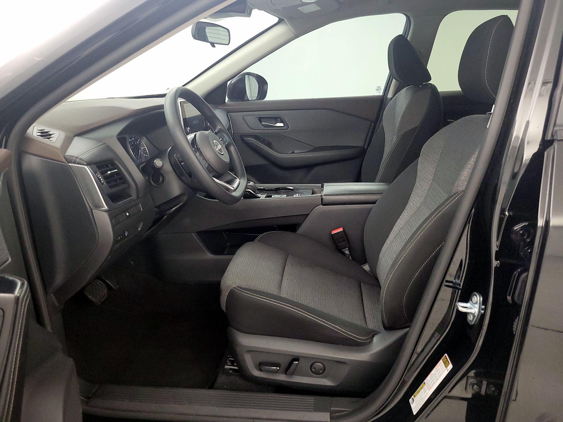 Thumbnail: 2023 Nissan Rogue - 11