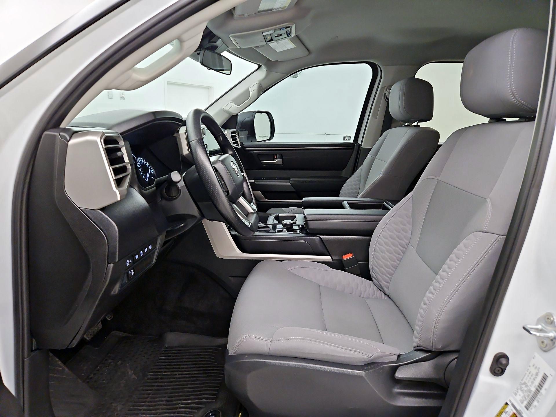 Thumbnail: 2024 Toyota Tundra - 11