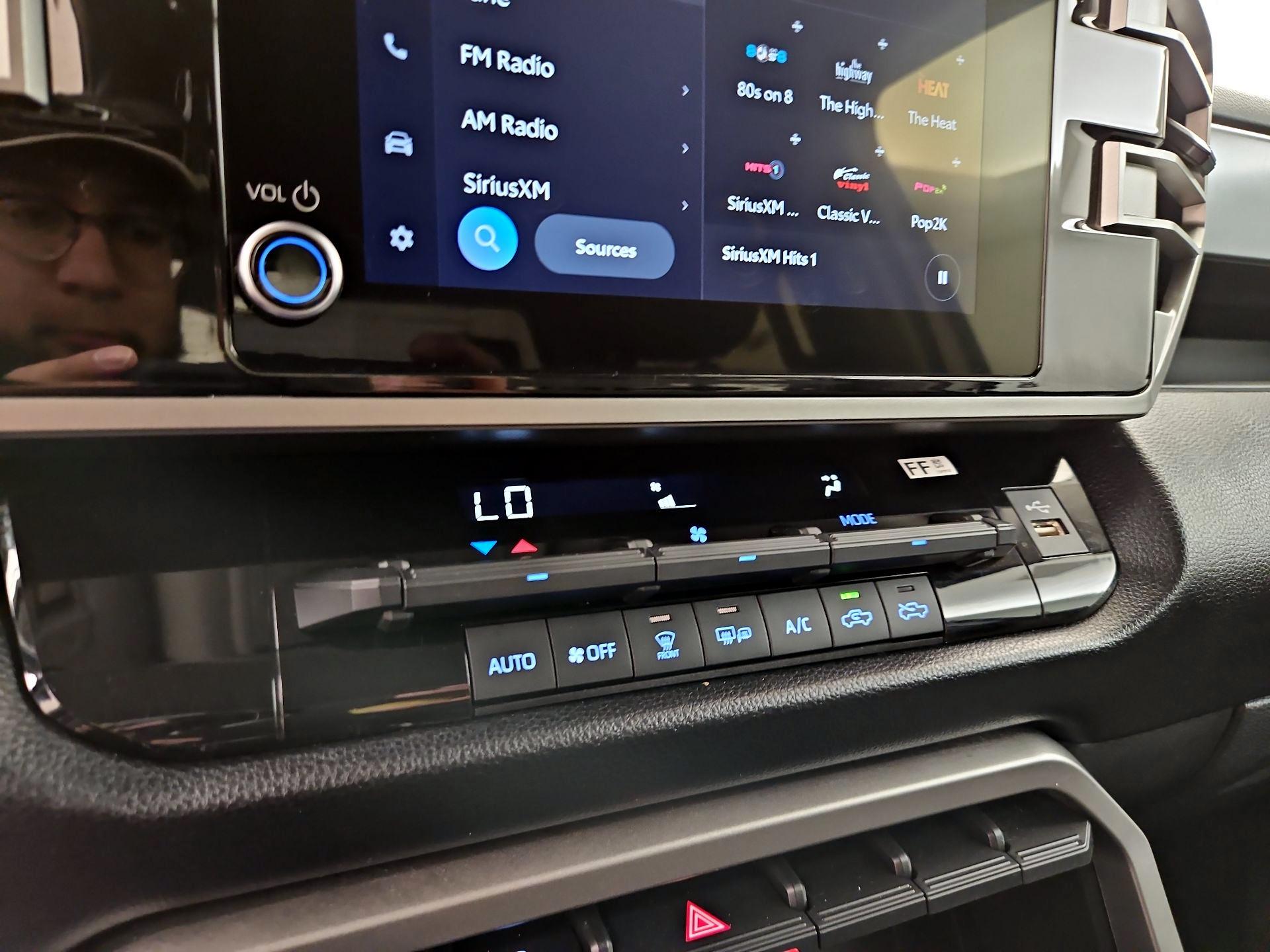 Thumbnail: 2024 Toyota Tundra - 16