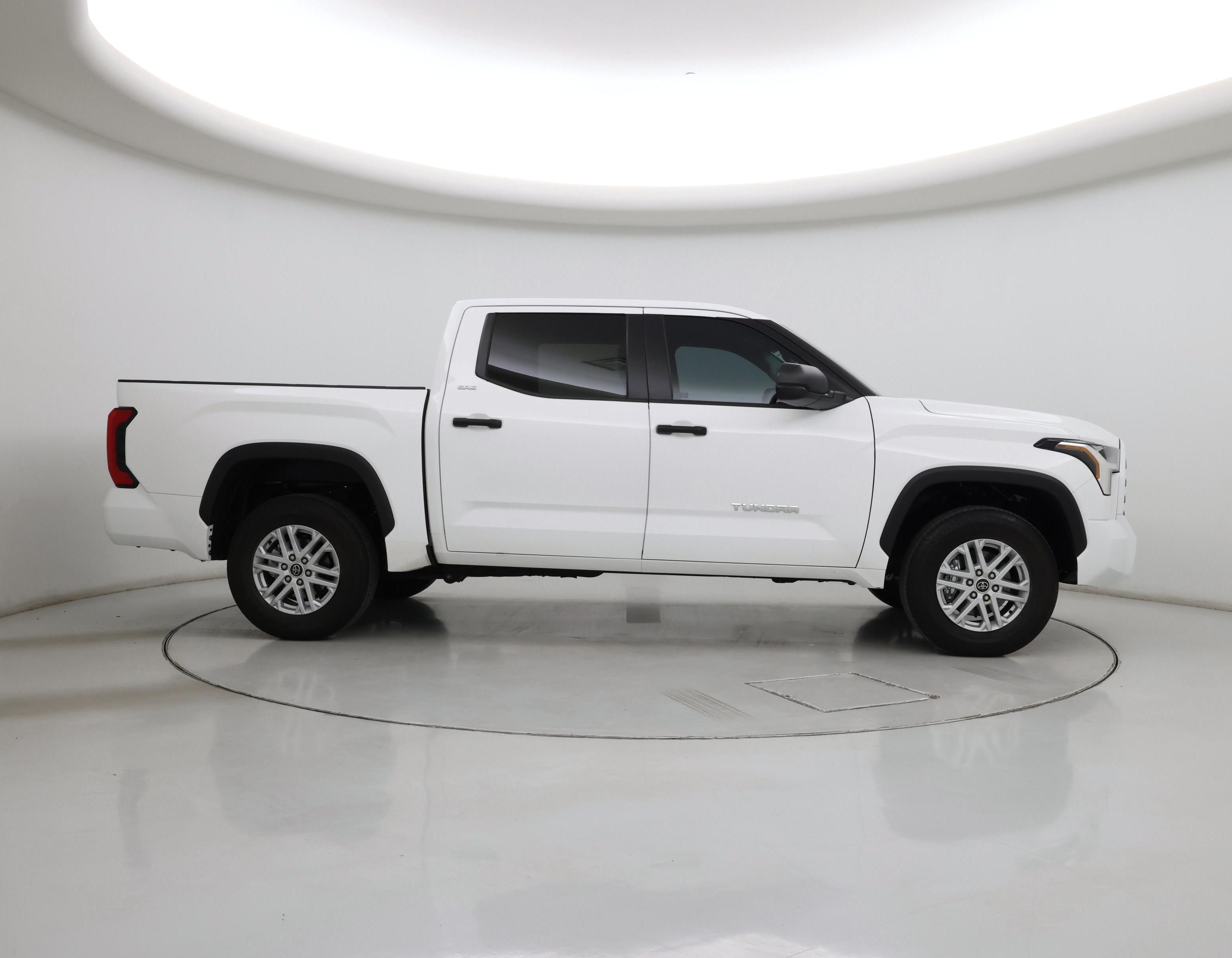 Thumbnail: 2024 Toyota Tundra - 7