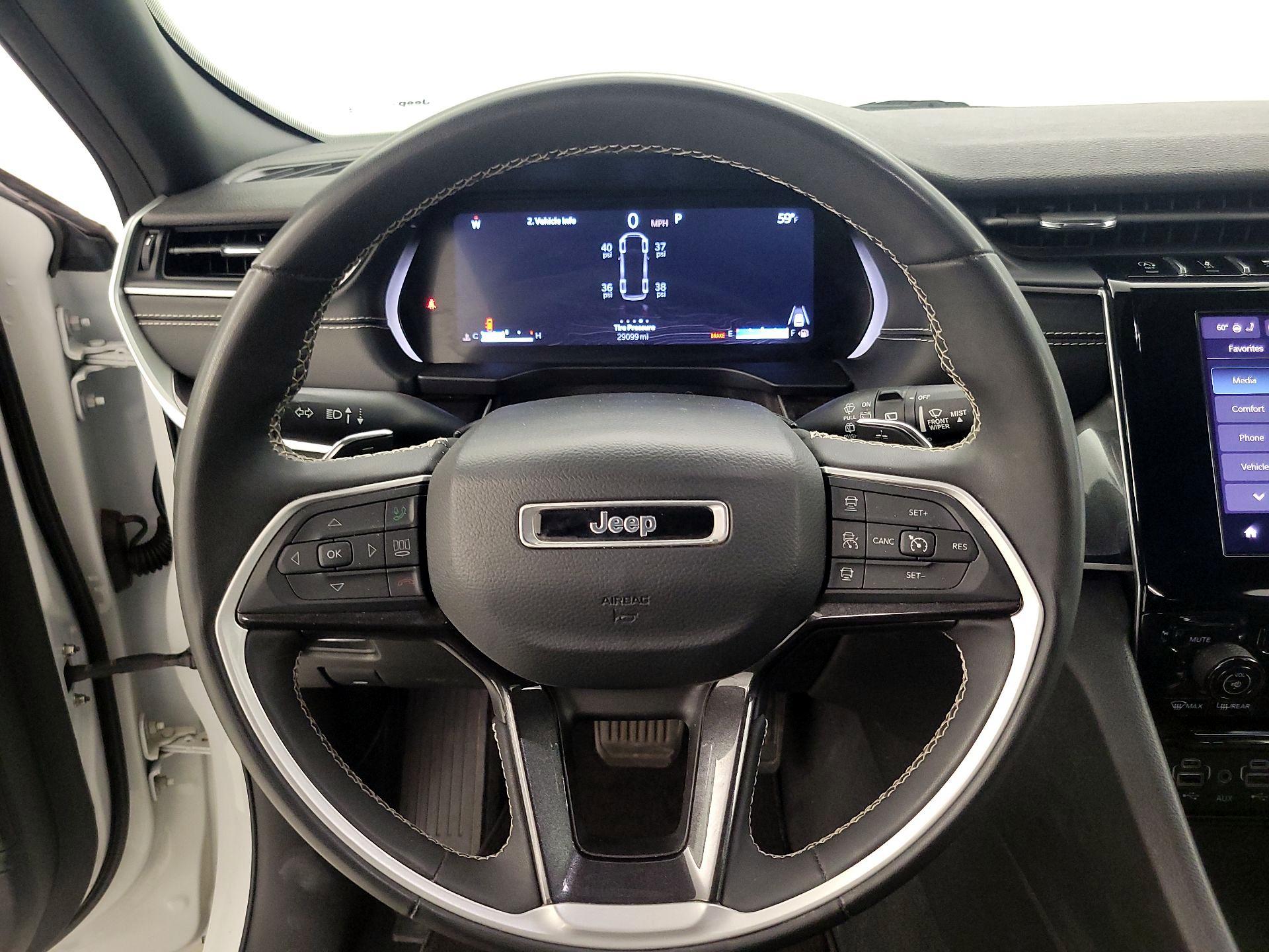 Thumbnail: 2023 Jeep Grand Cherokee L - 10