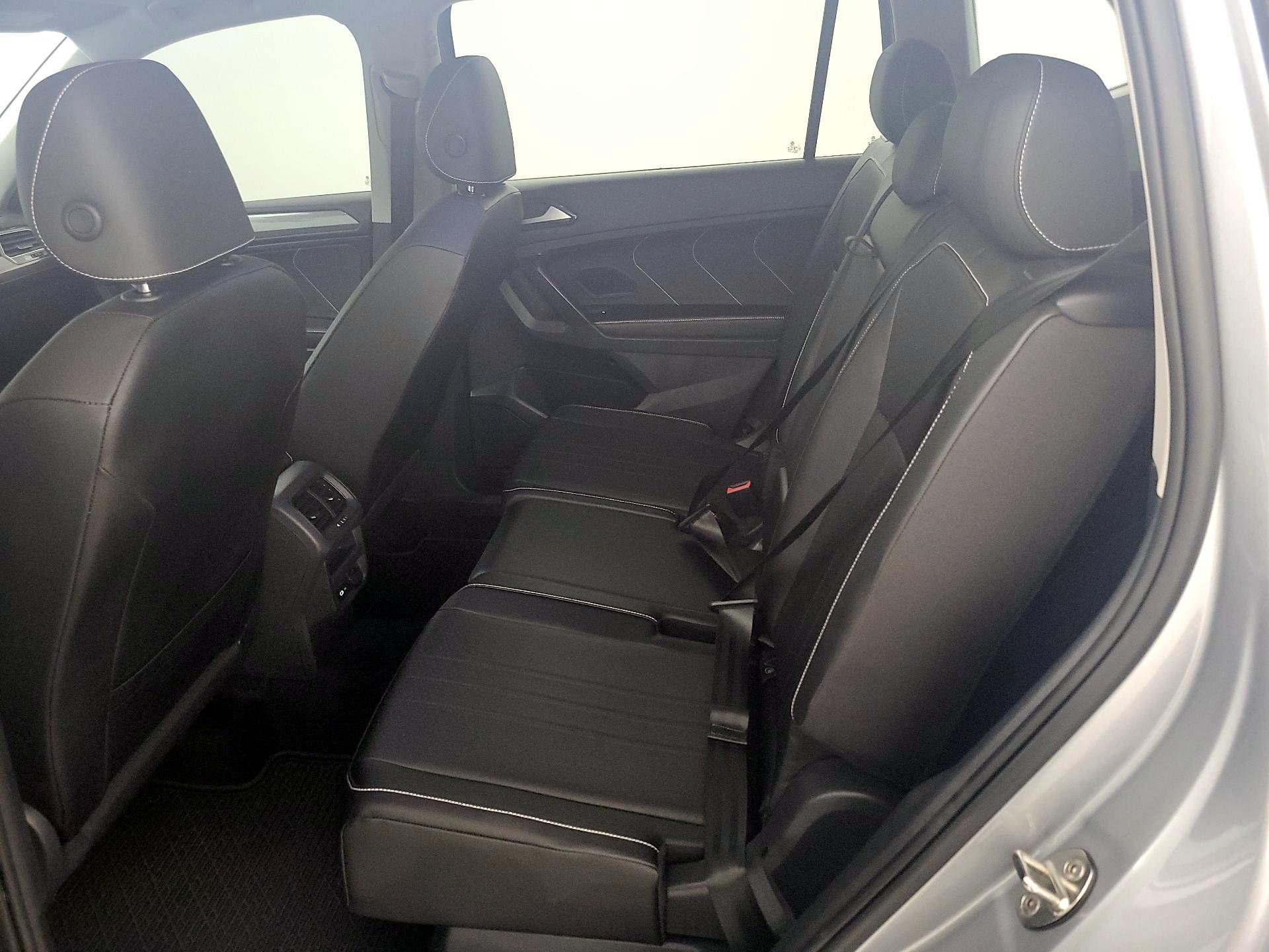 Thumbnail: 2022 Volkswagen Tiguan - 19