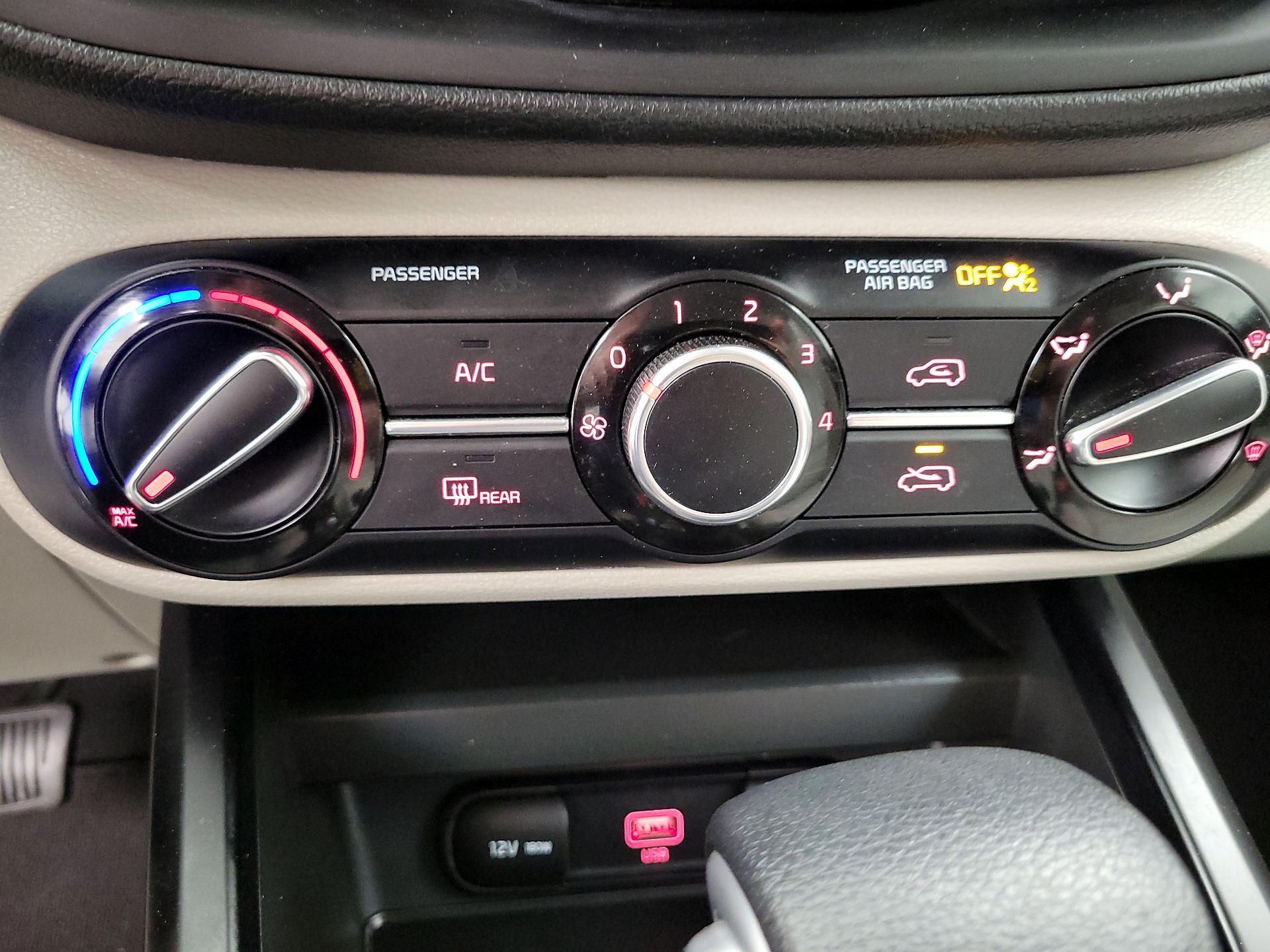 Thumbnail: 2022 Kia Soul - 16