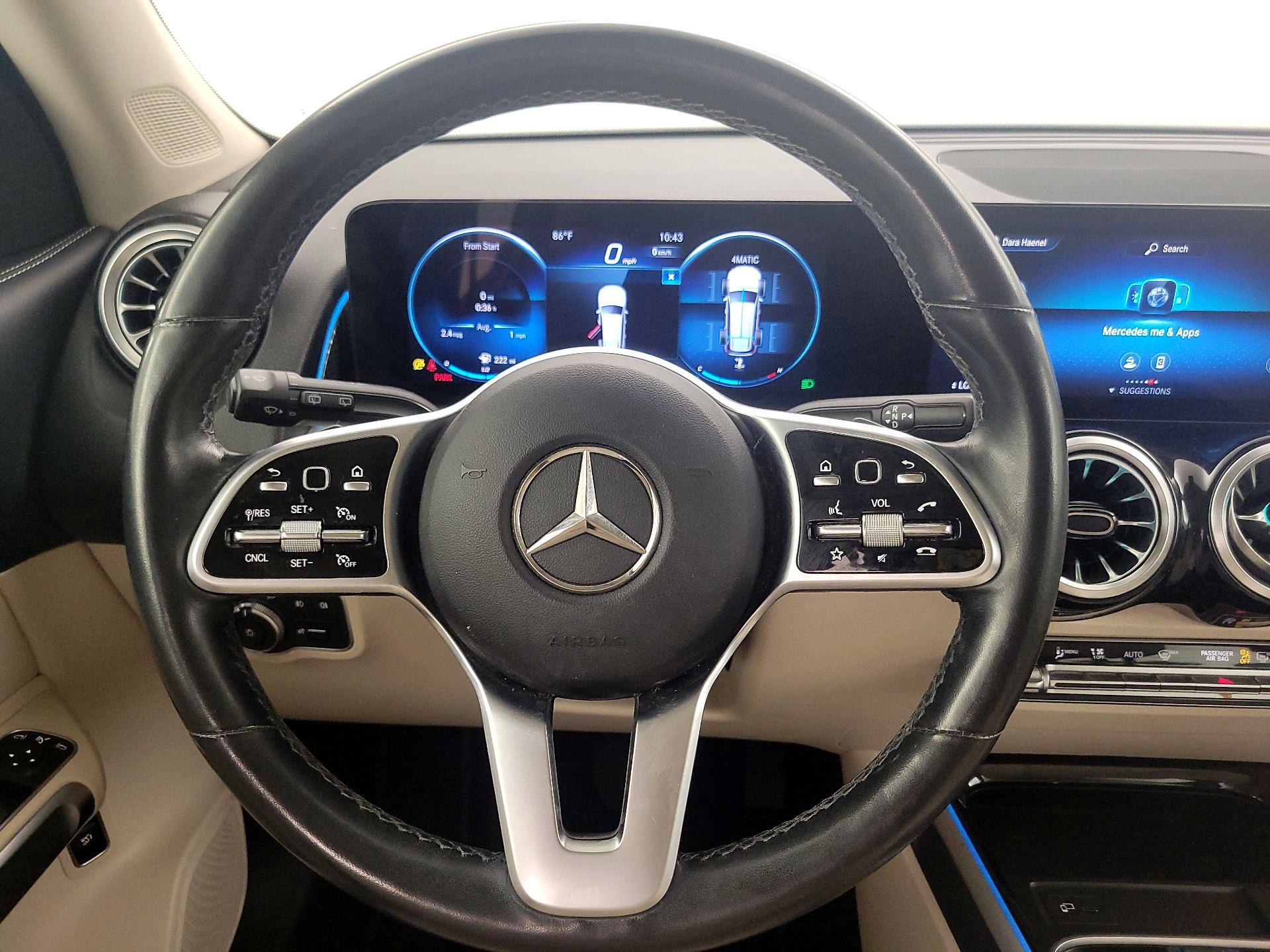 Thumbnail: 2022 Mercedes-Benz GLB - 10