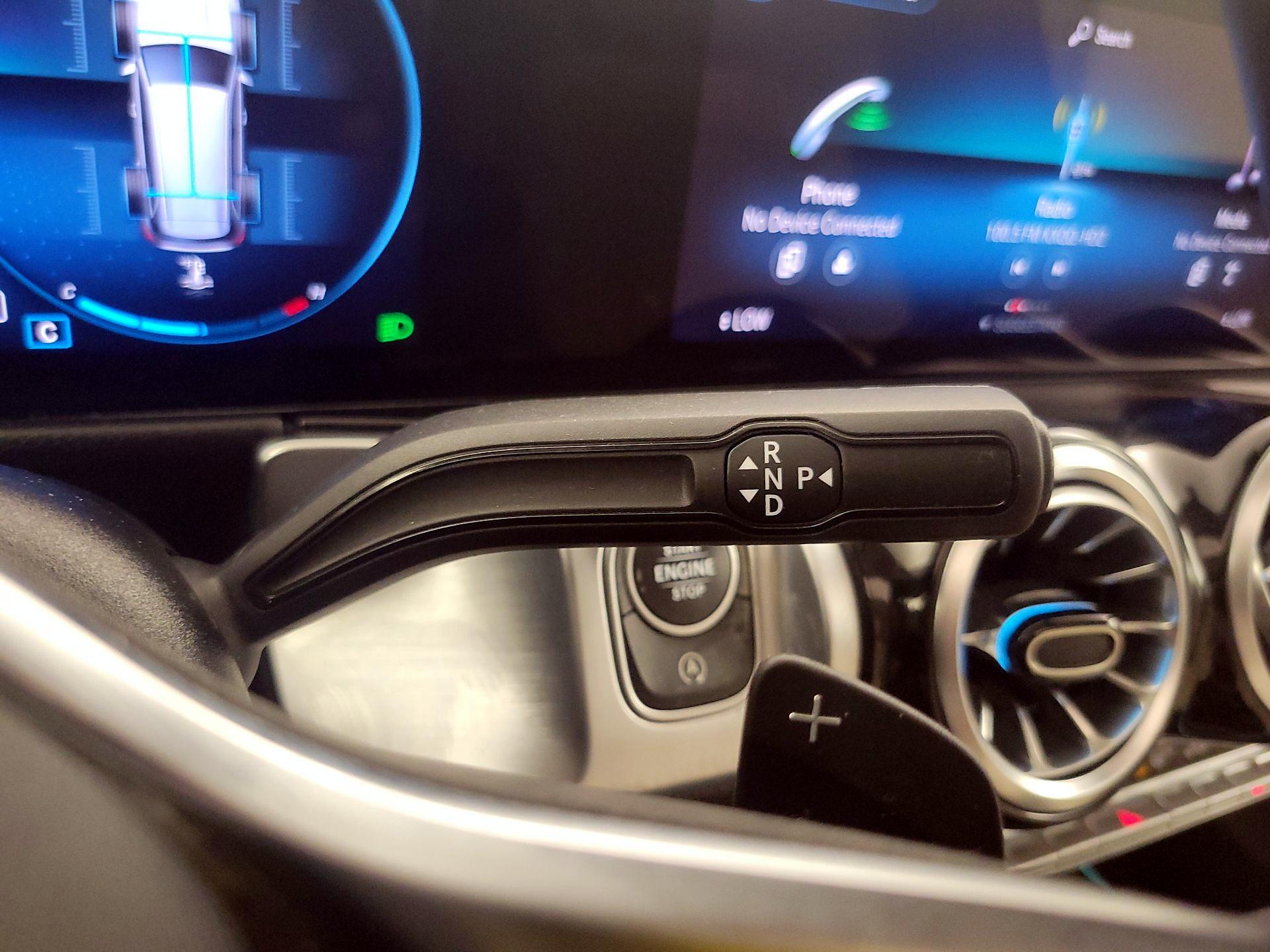 Thumbnail: 2022 Mercedes-Benz GLB - 17