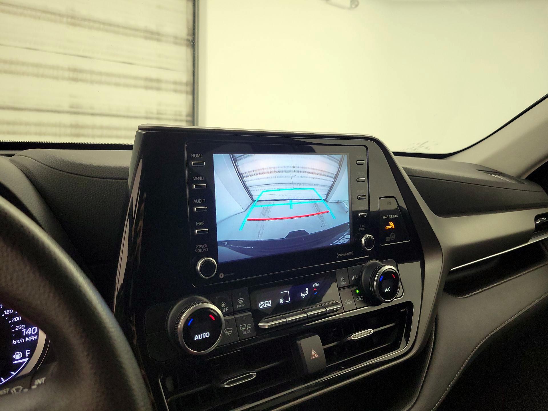 Thumbnail: 2021 Toyota Highlander - 14