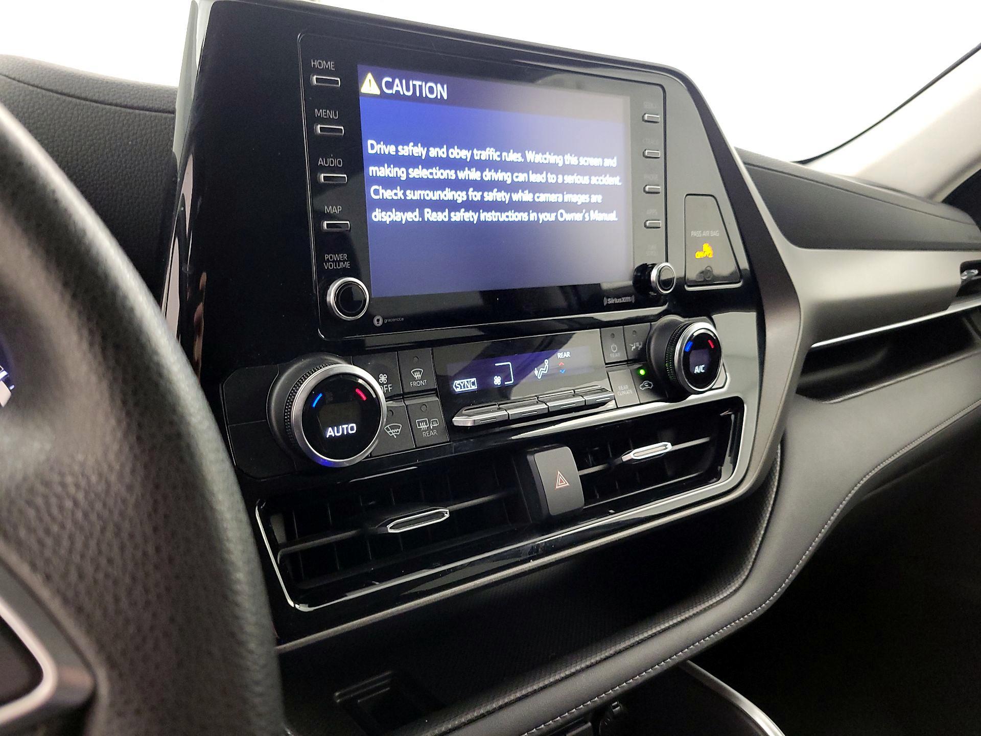 Thumbnail: 2021 Toyota Highlander - 16