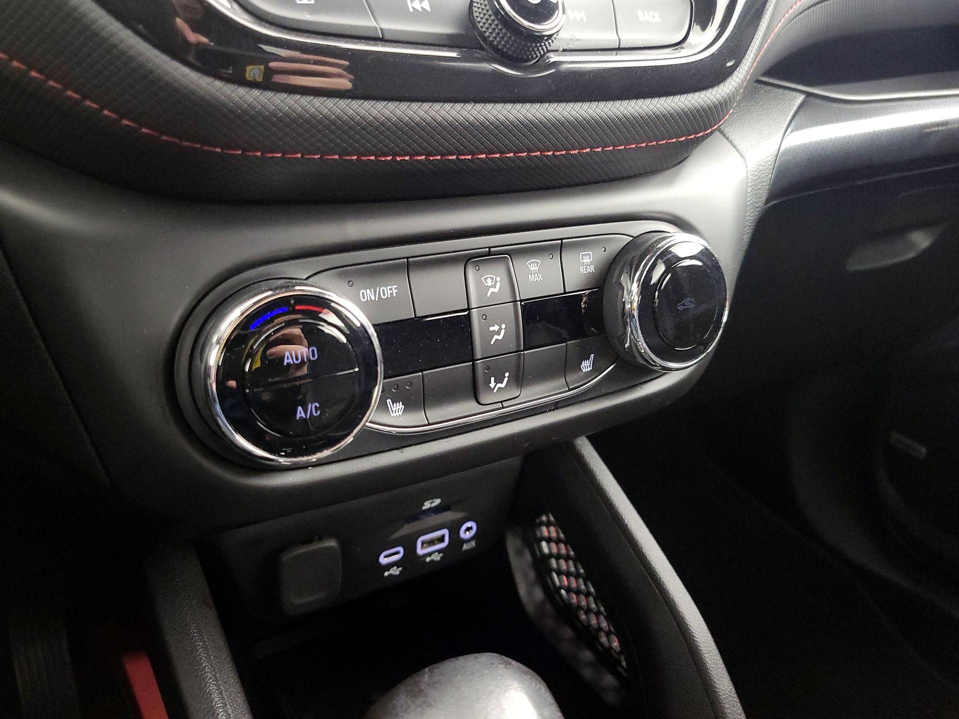 Thumbnail: 2021 Chevrolet TrailBlazer - 16