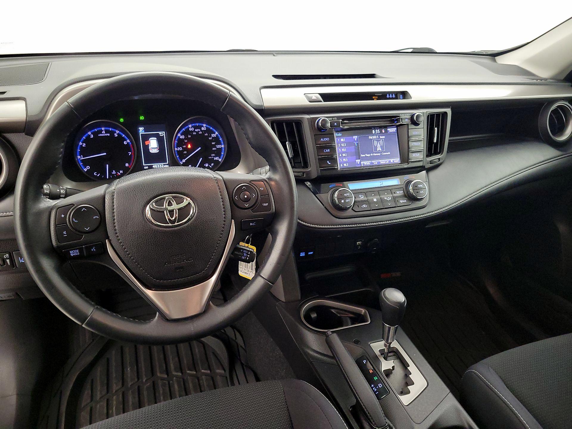 Thumbnail: 2018 Toyota RAV4 - 9