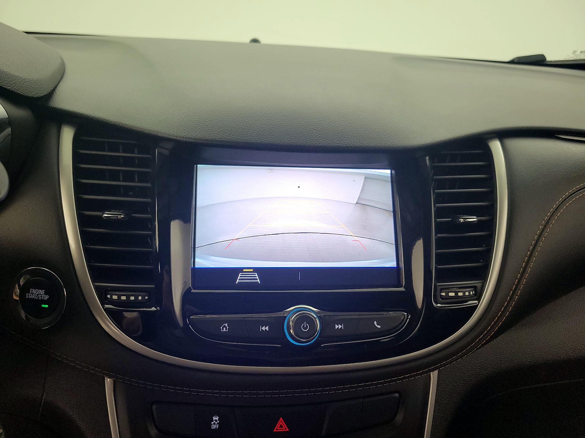 Thumbnail: 2020 Chevrolet Trax - 14