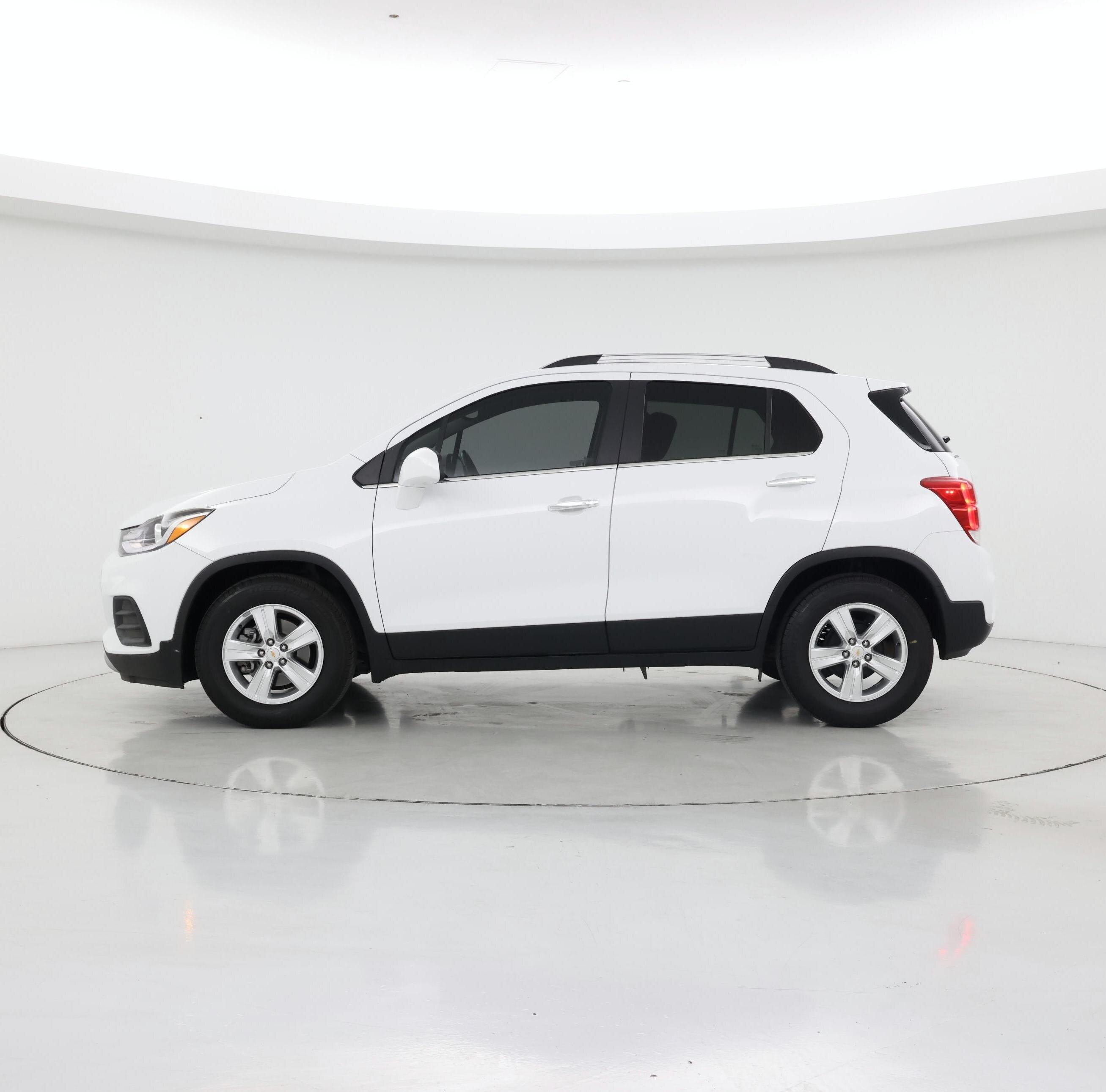 Thumbnail: 2020 Chevrolet Trax - 3