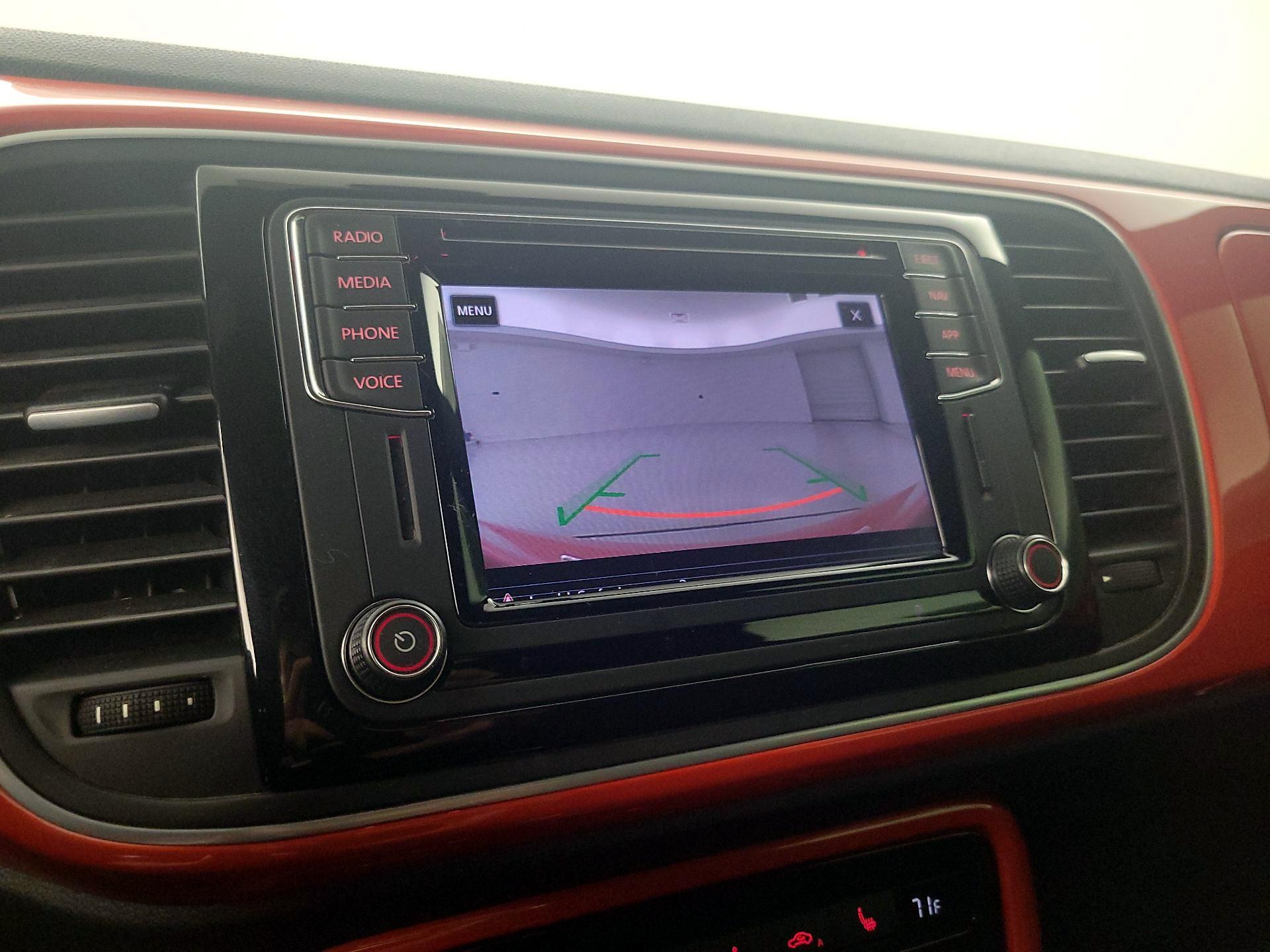 Thumbnail: 2019 Volkswagen Beetle - 14