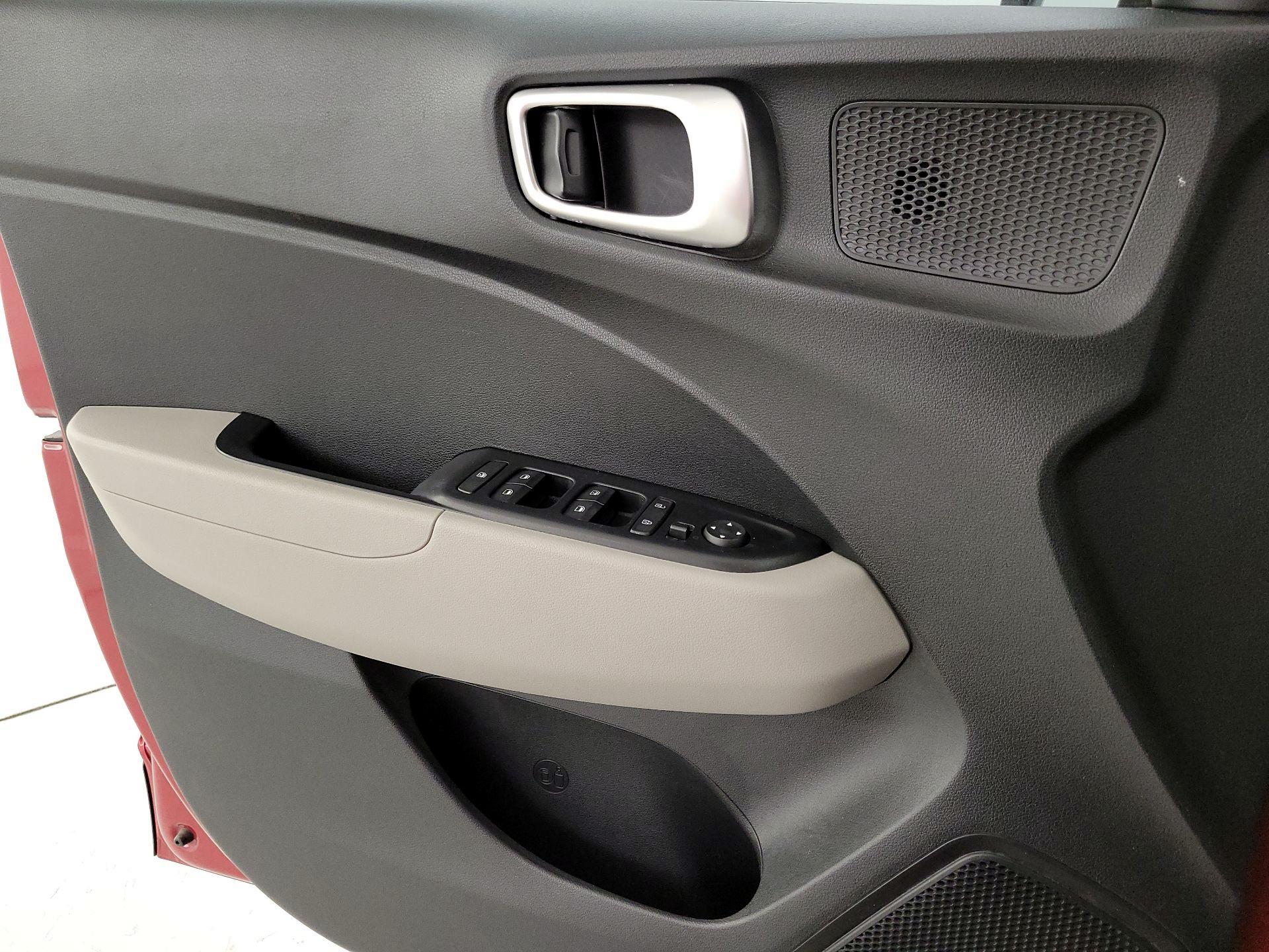 Thumbnail: 2020 Hyundai Venue - 12