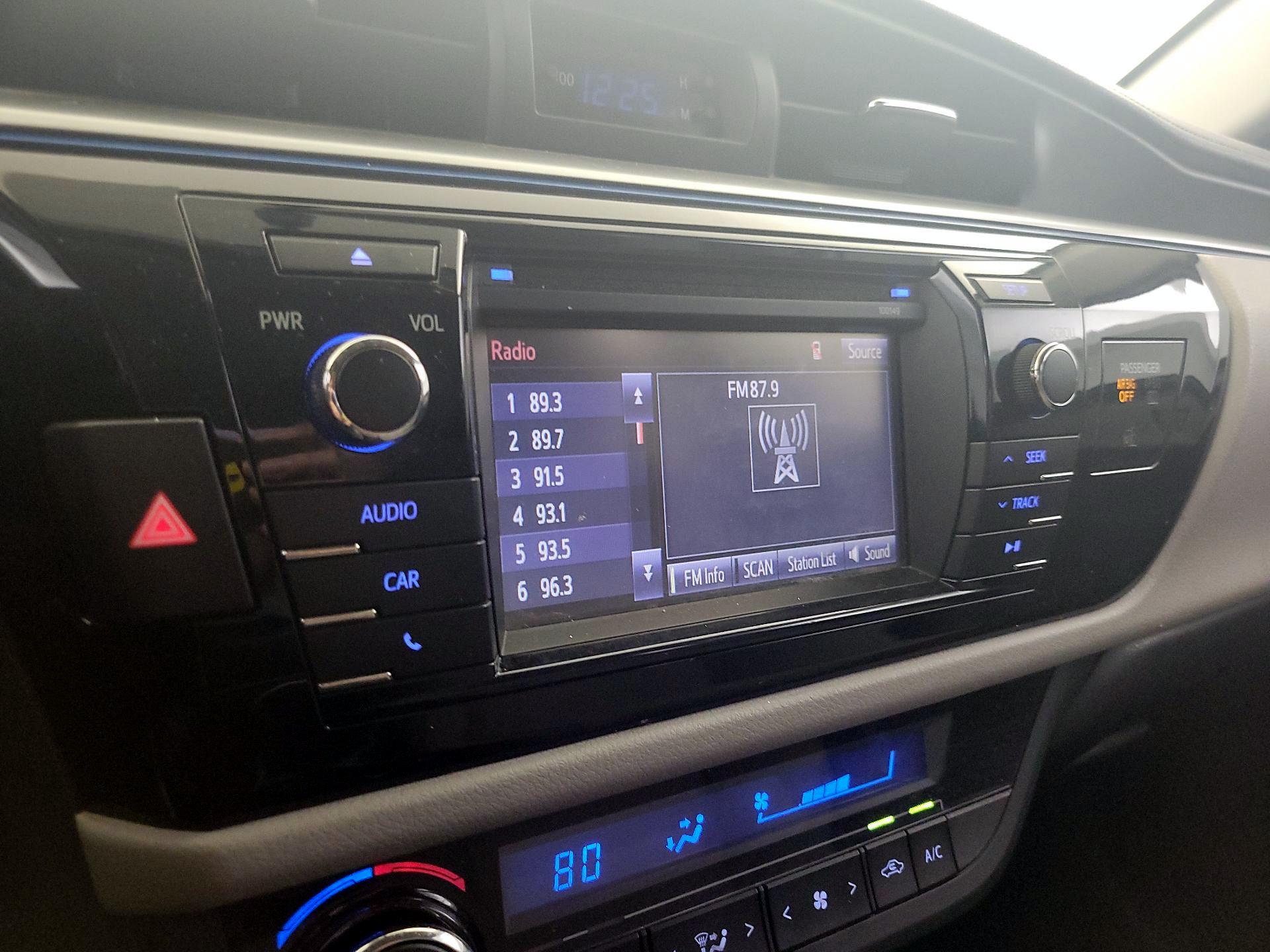 Thumbnail: 2014 Toyota Corolla - 15