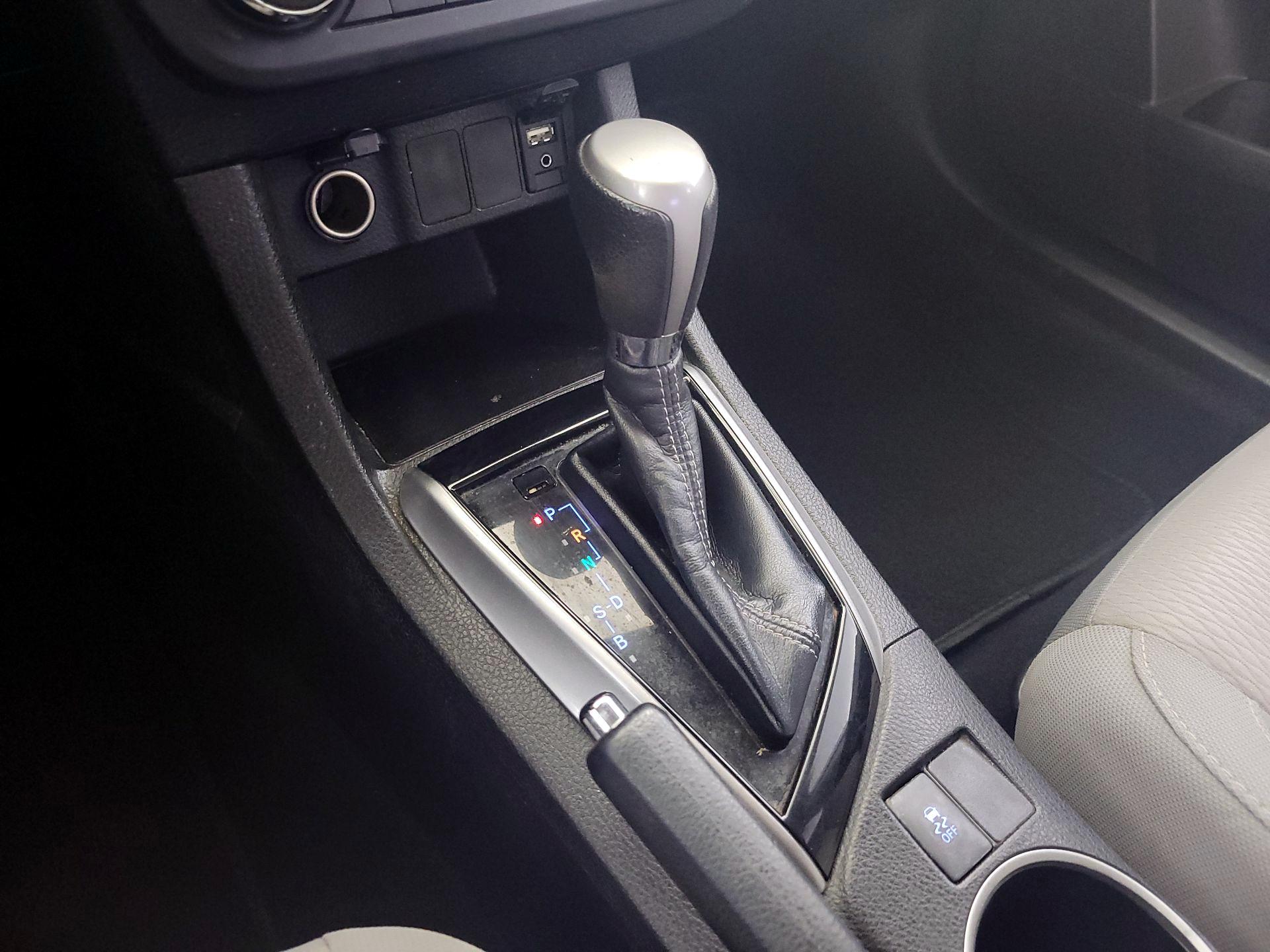 Thumbnail: 2014 Toyota Corolla - 17