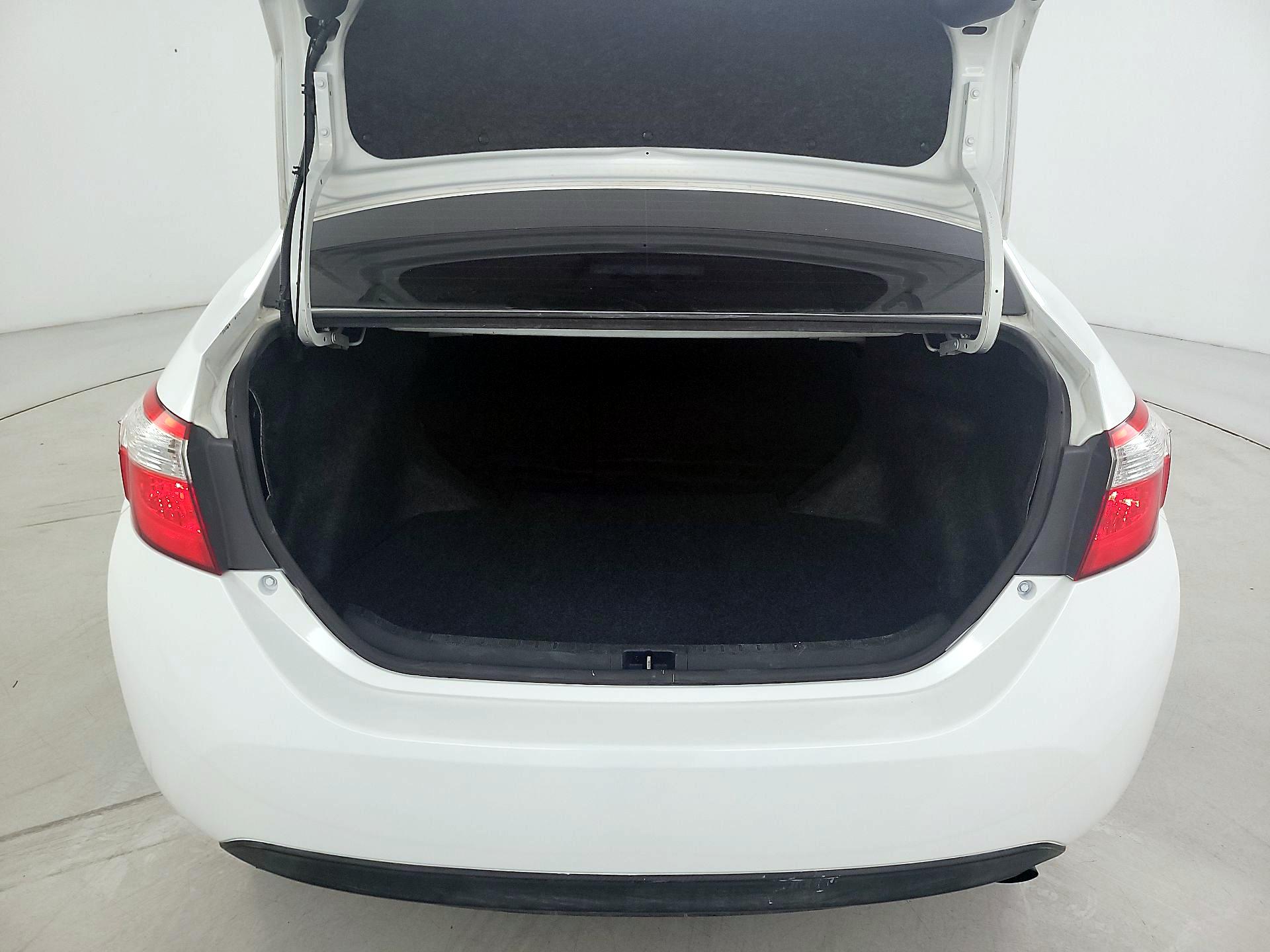 Thumbnail: 2014 Toyota Corolla - 20