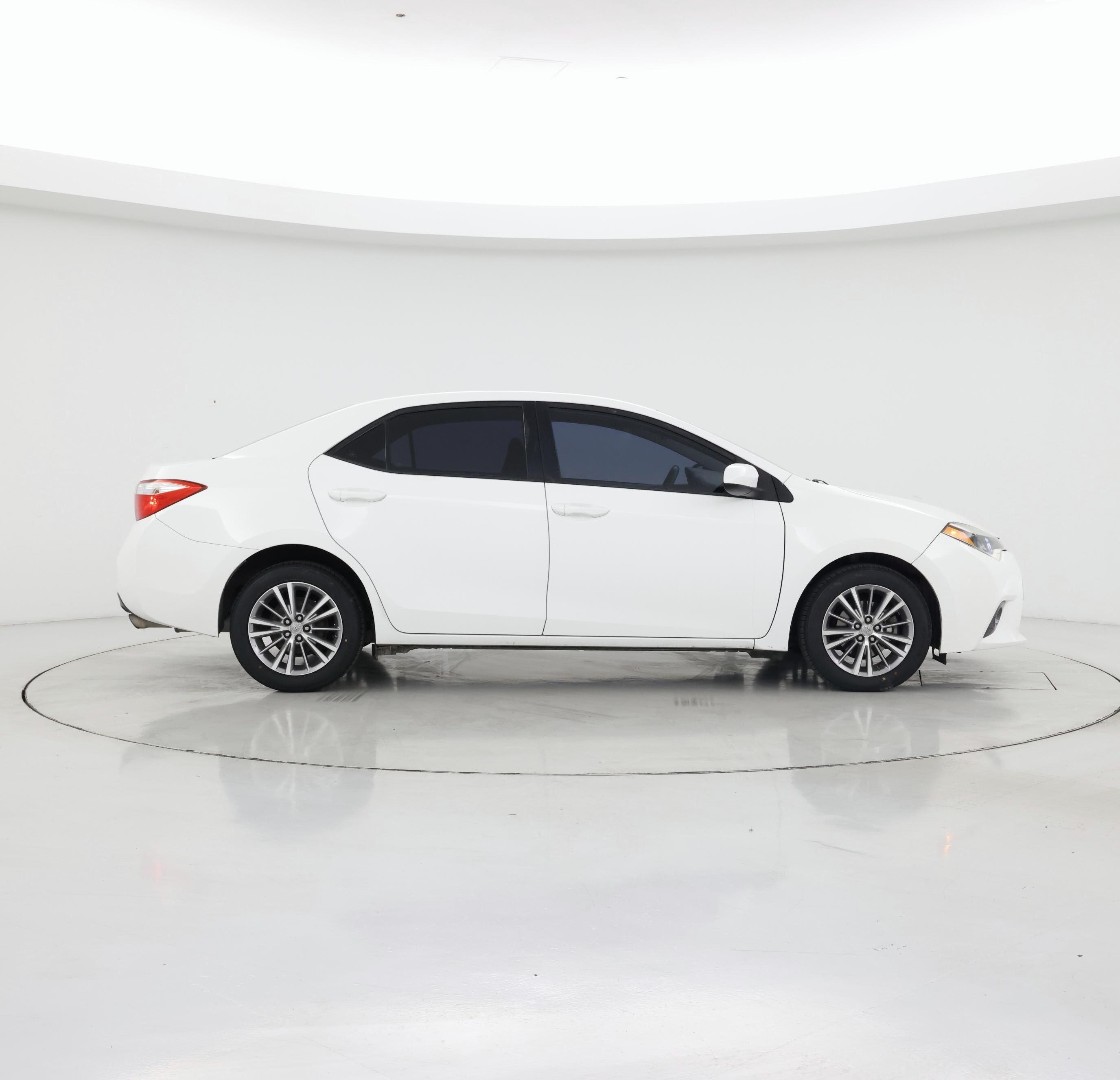 Thumbnail: 2014 Toyota Corolla - 7