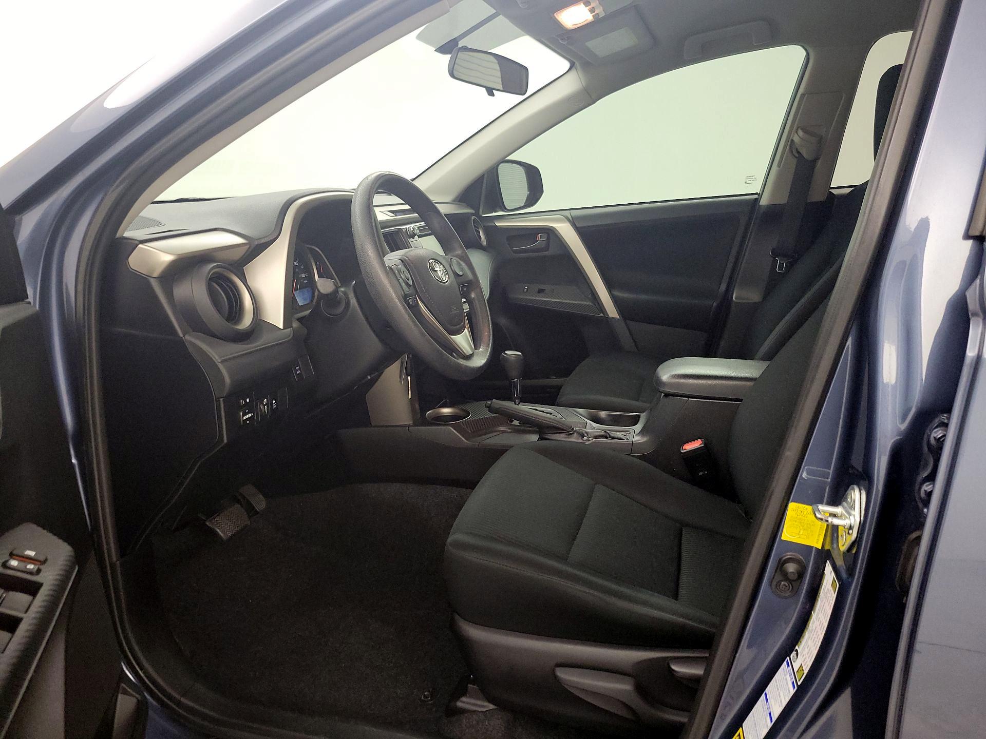 Thumbnail: 2014 Toyota RAV4 - 11