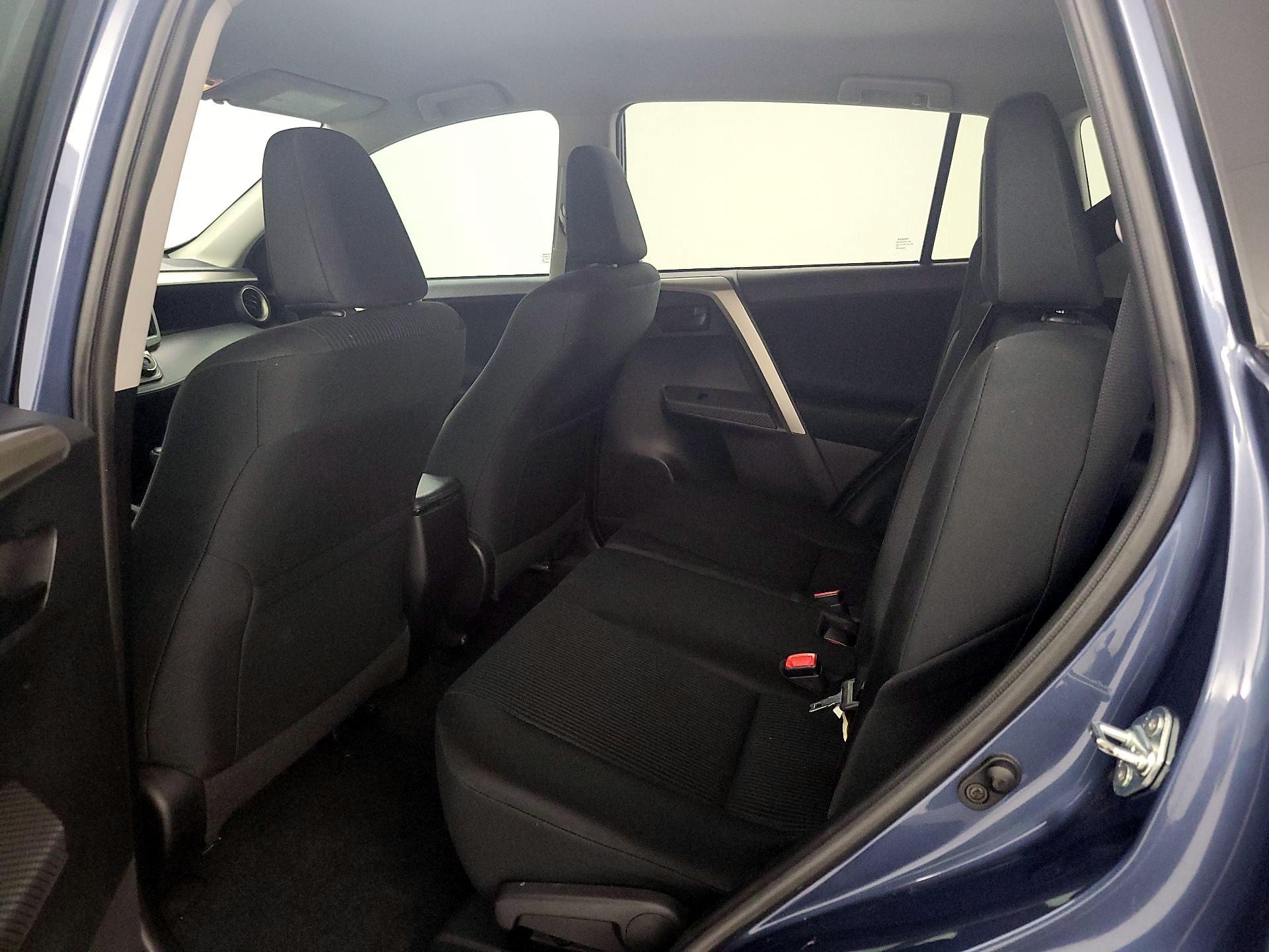 Thumbnail: 2014 Toyota RAV4 - 19