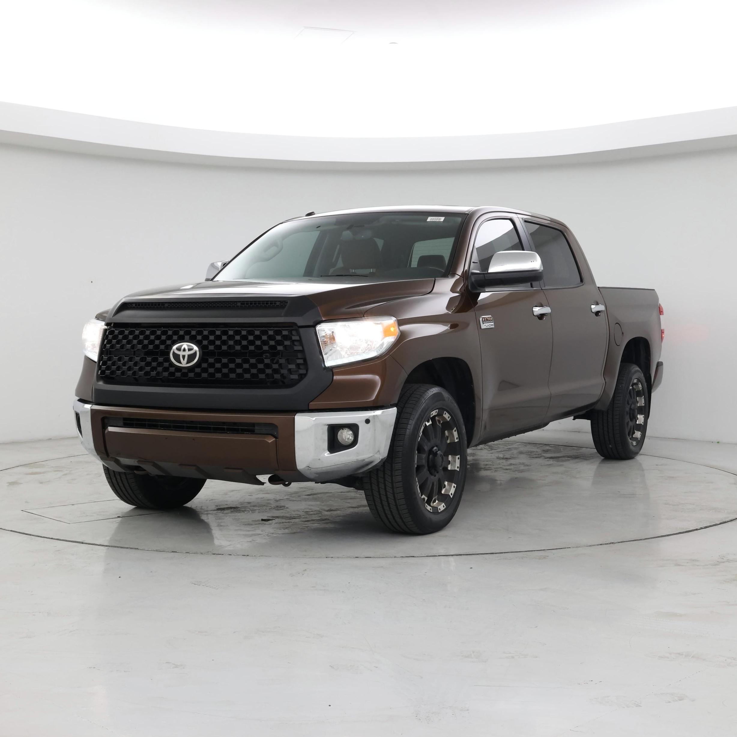 Thumbnail: 2017 Toyota Tundra - 4