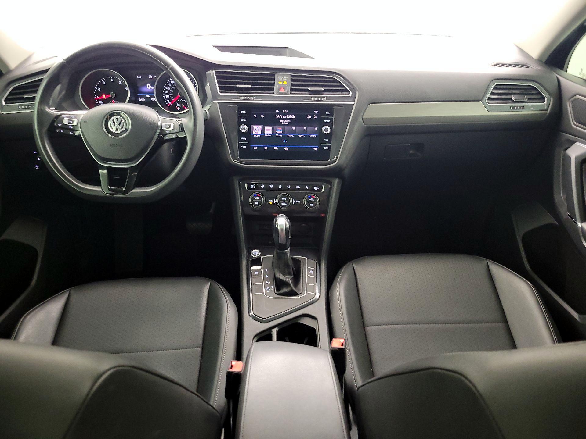 Thumbnail: 2020 Volkswagen Tiguan - 9