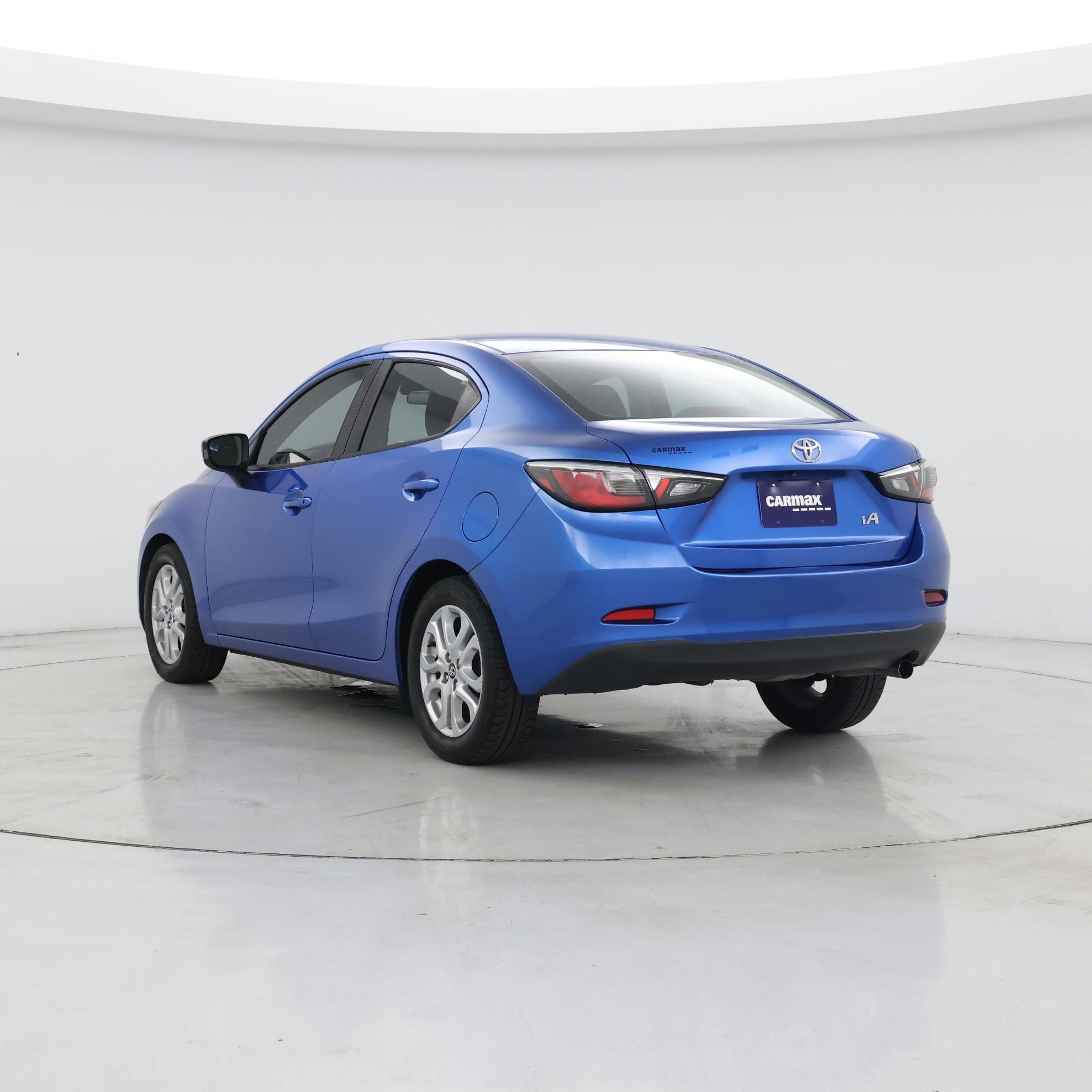 Thumbnail: 2017 Toyota Yaris iA - 2