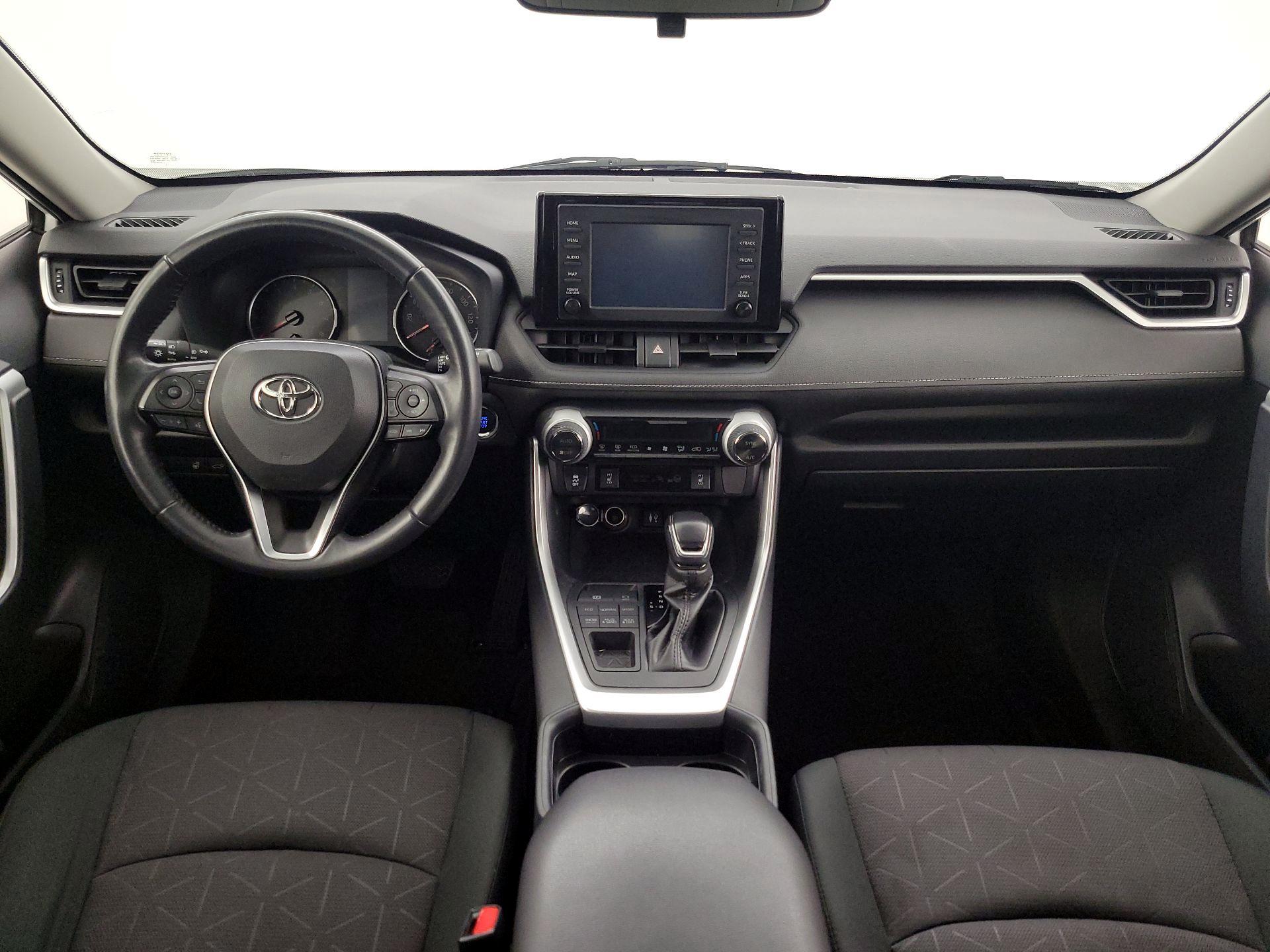 Thumbnail: 2019 Toyota RAV4 - 9