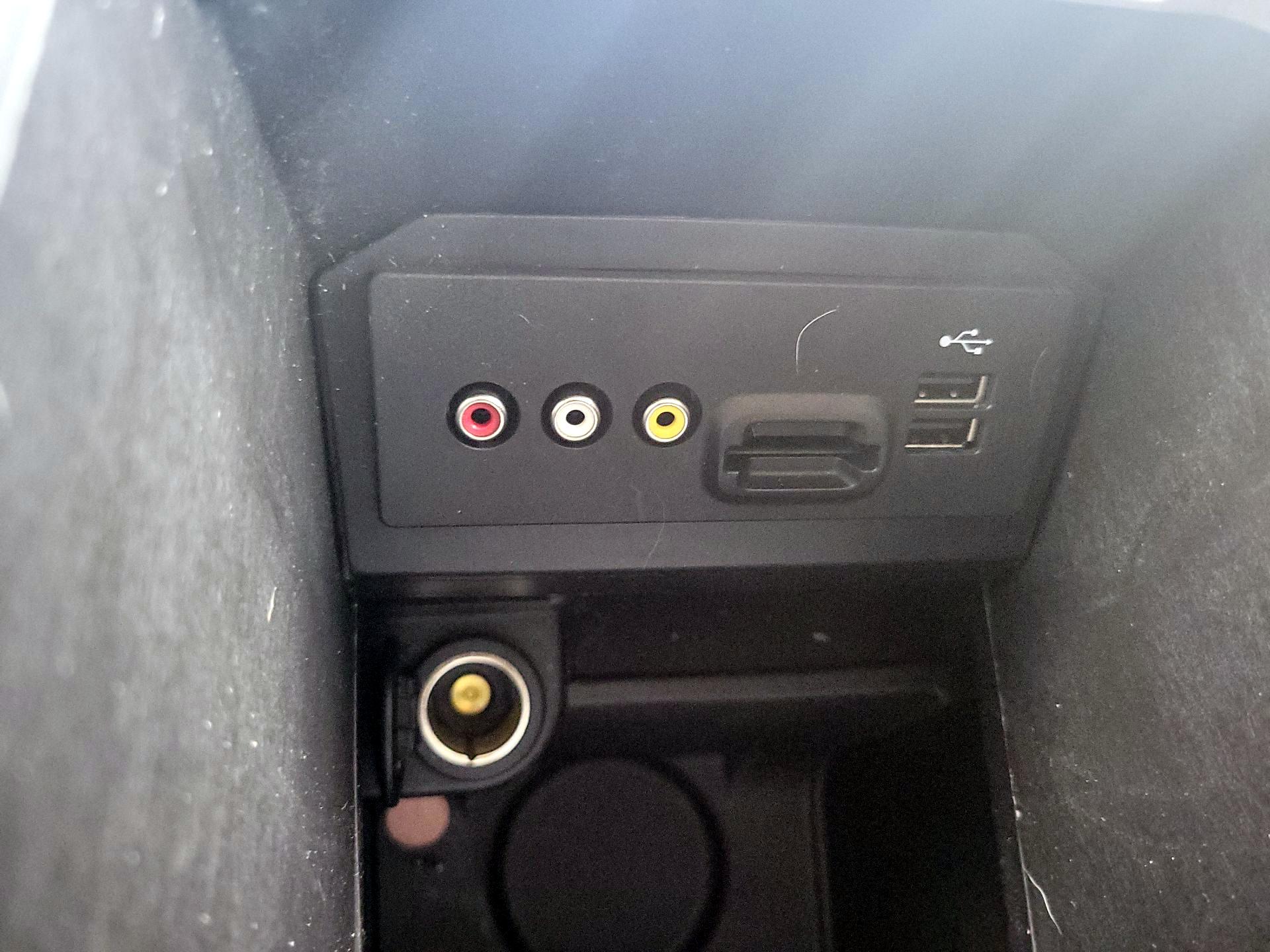 Thumbnail: 2015 Ford Escape - 18