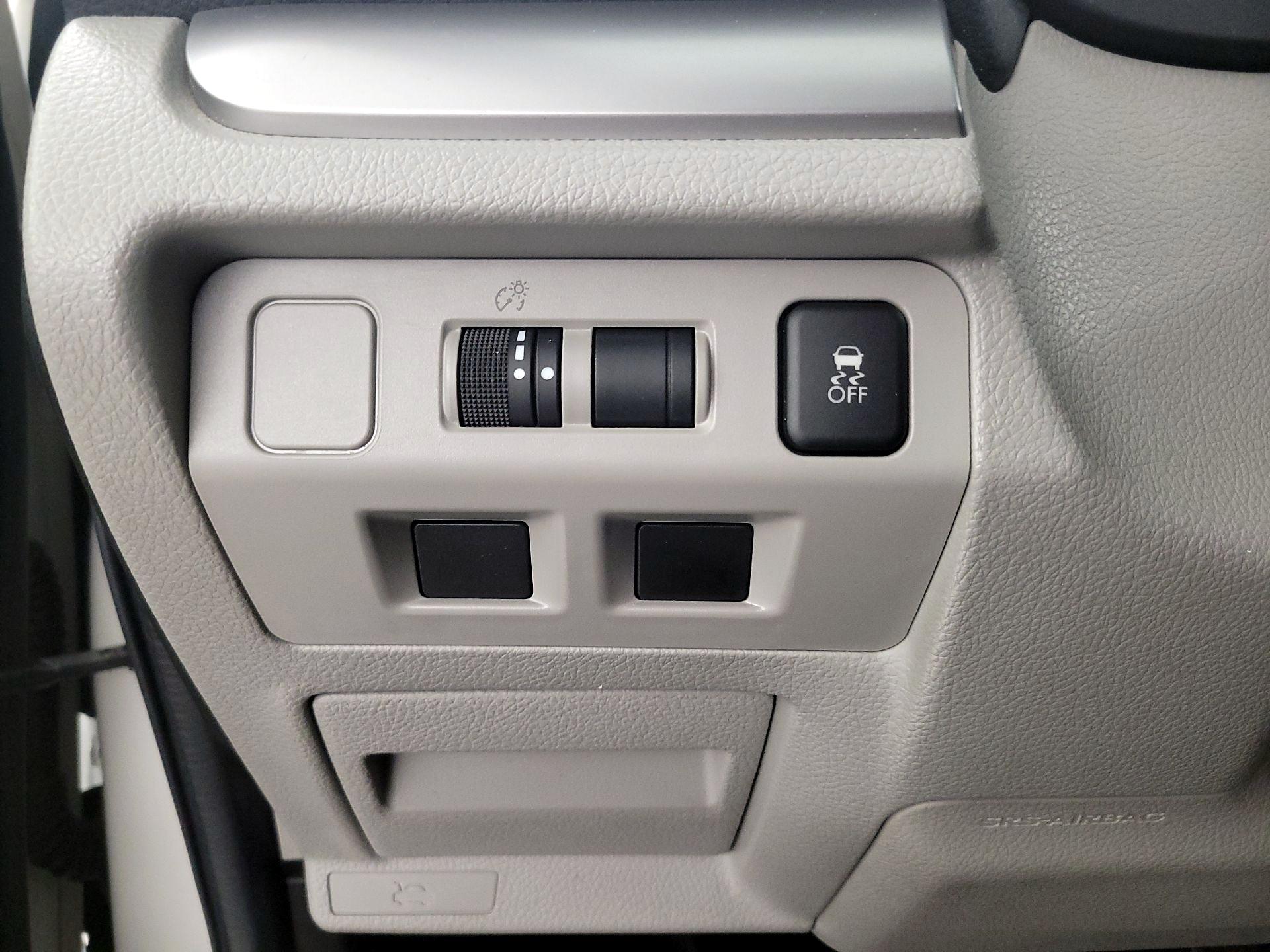 Thumbnail: 2017 Subaru Forester - 13