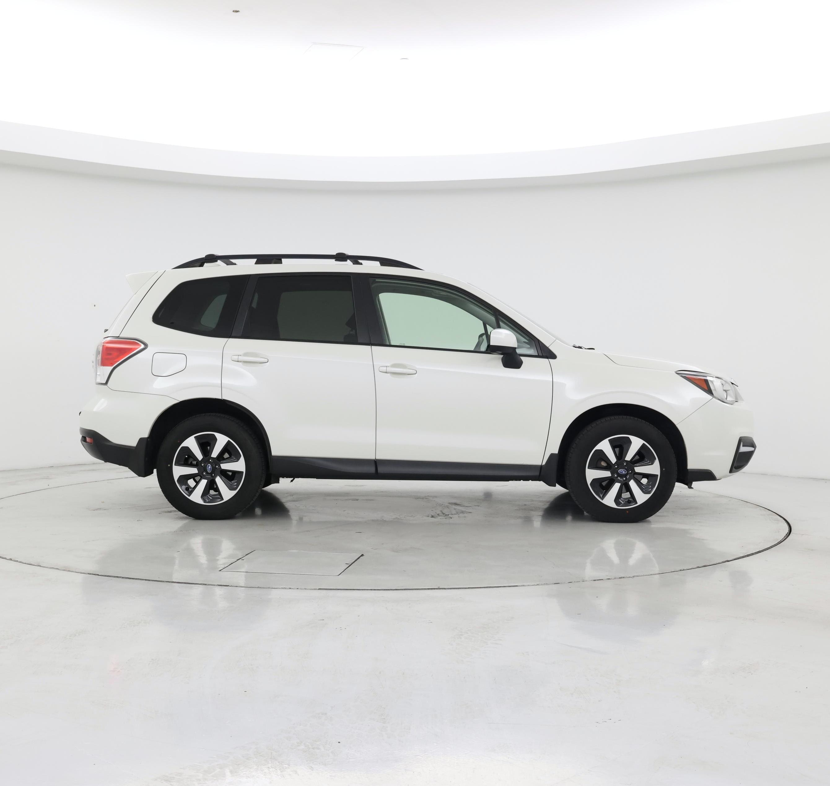 Thumbnail: 2017 Subaru Forester - 7