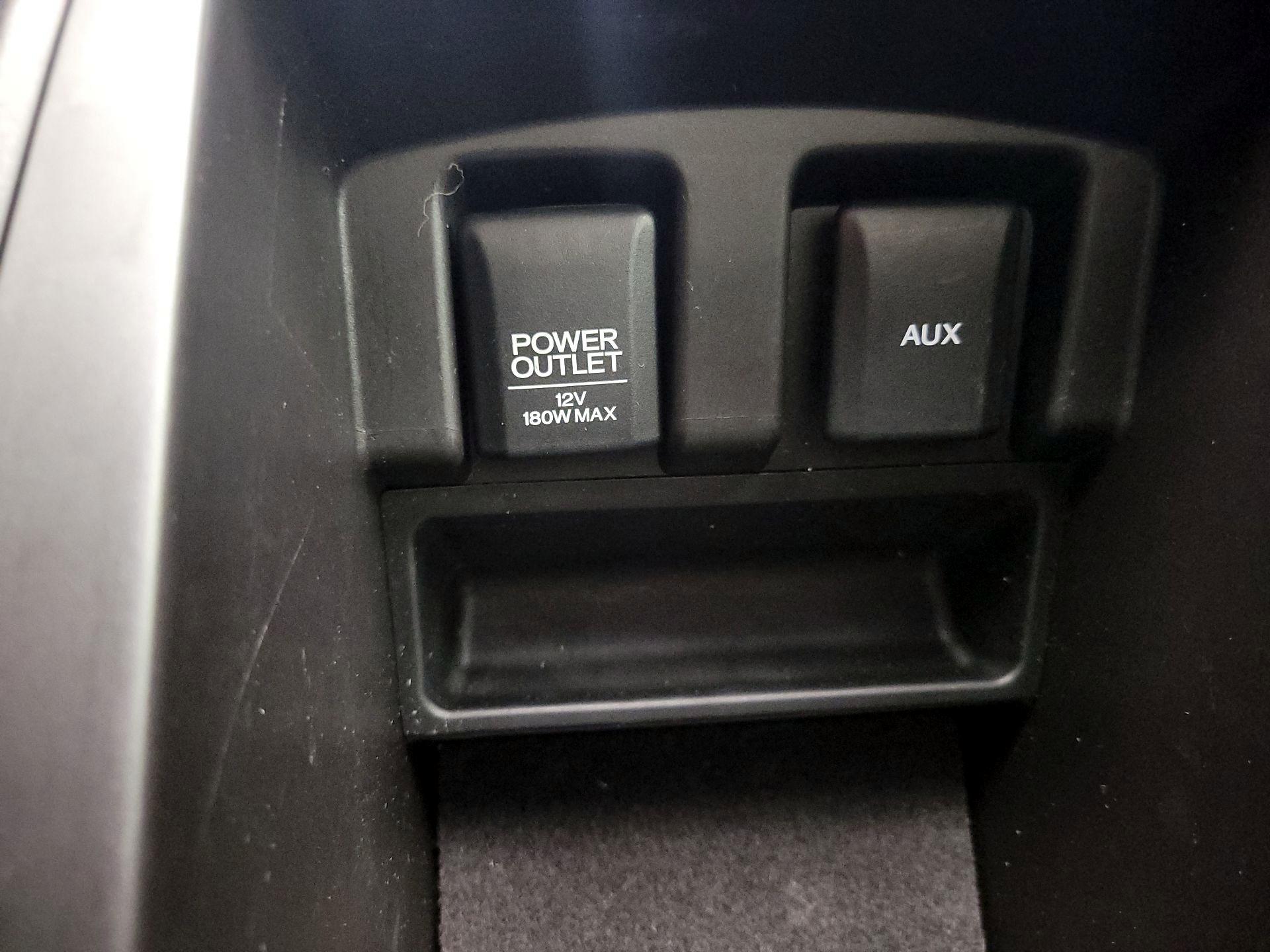 Thumbnail: 2017 Acura TLX - 19