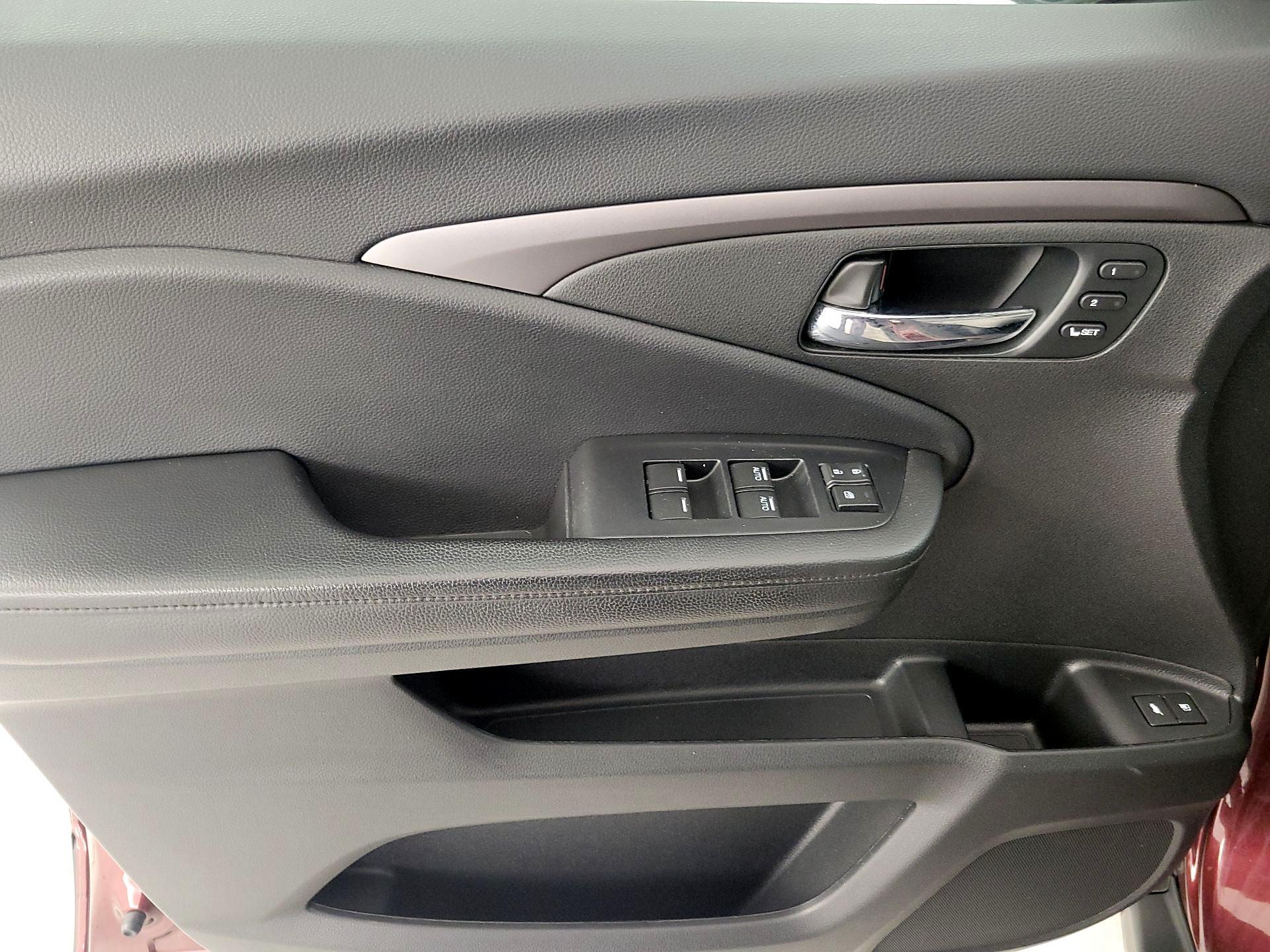 Thumbnail: 2021 Honda Passport - 12