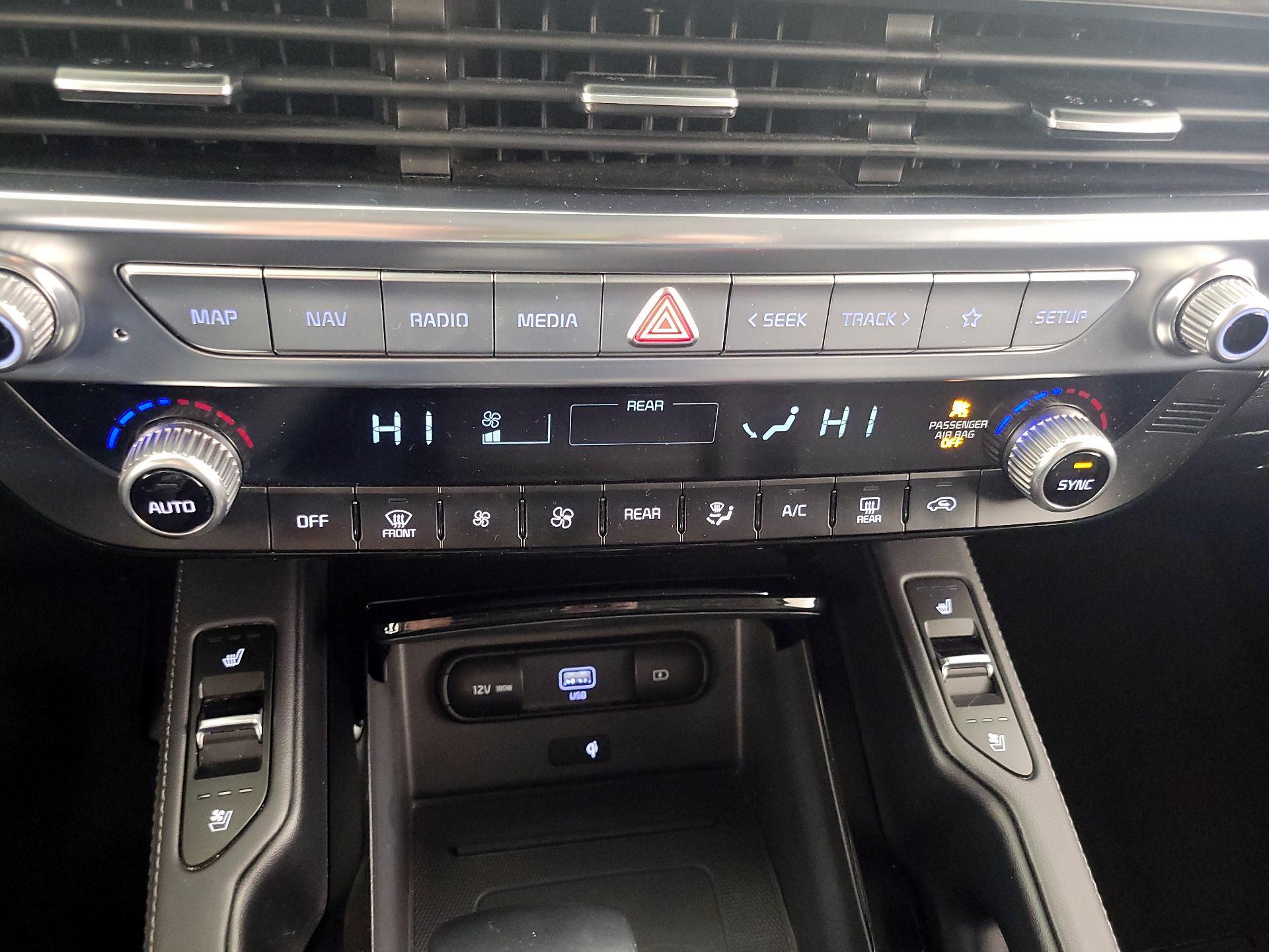 Thumbnail: 2021 Kia Telluride - 17