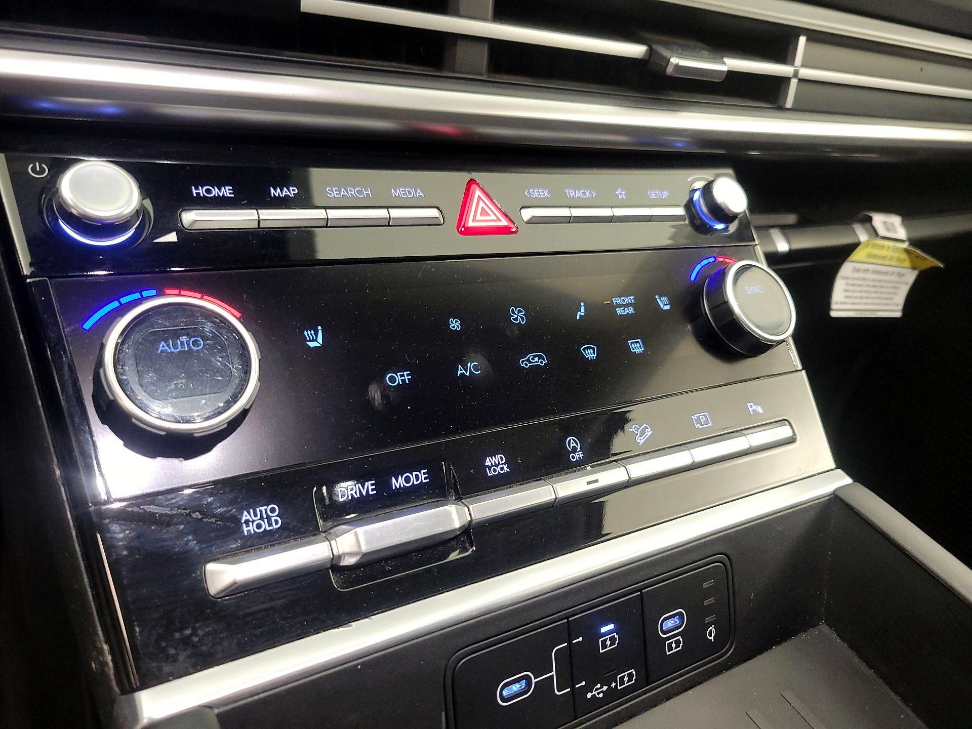 Thumbnail: 2024 Hyundai Santa Fe - 16