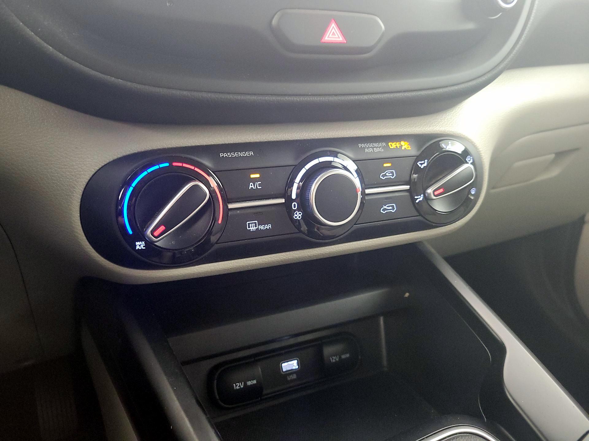 Thumbnail: 2025 Kia Soul - 16