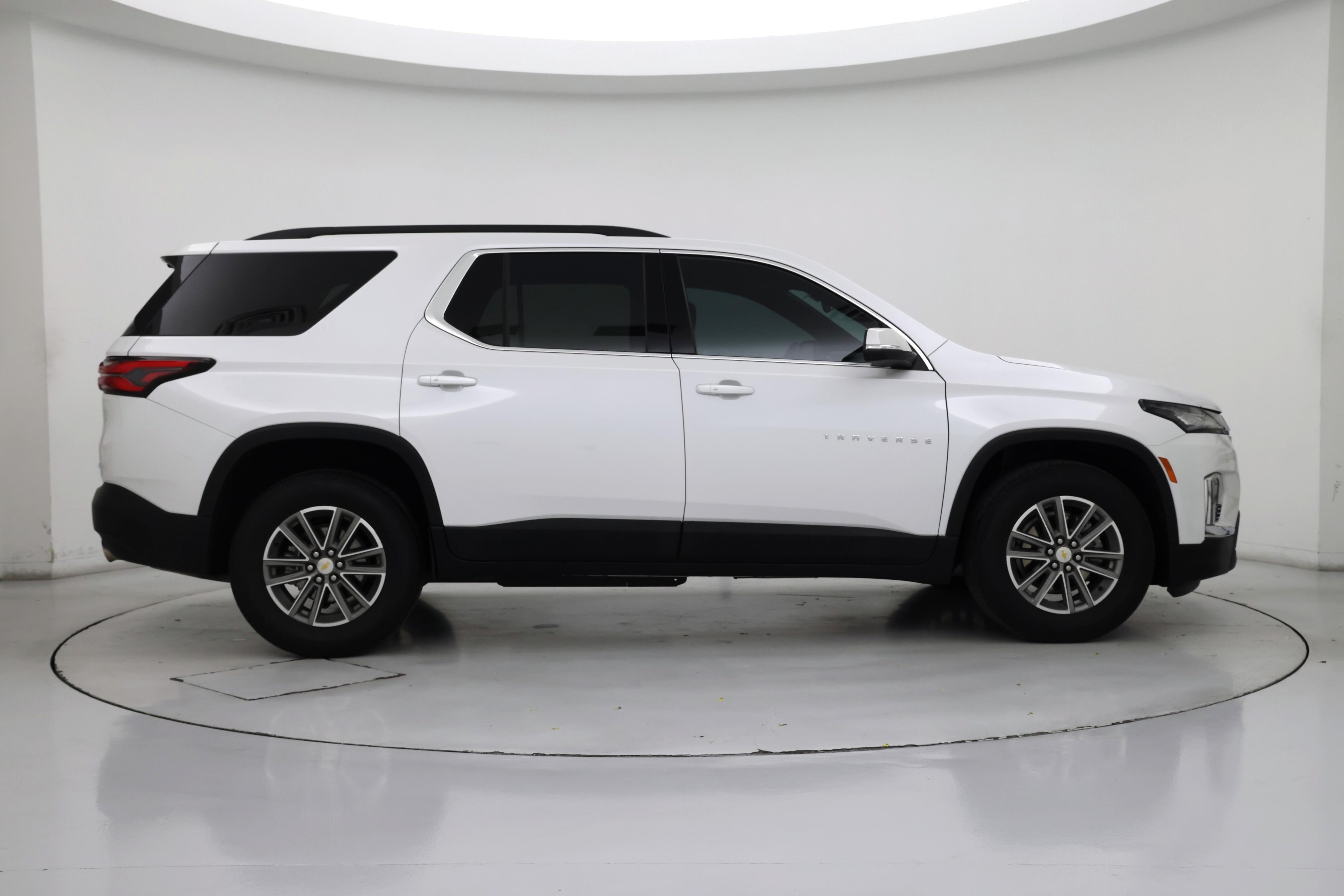 Thumbnail: 2023 Chevrolet Traverse - 7