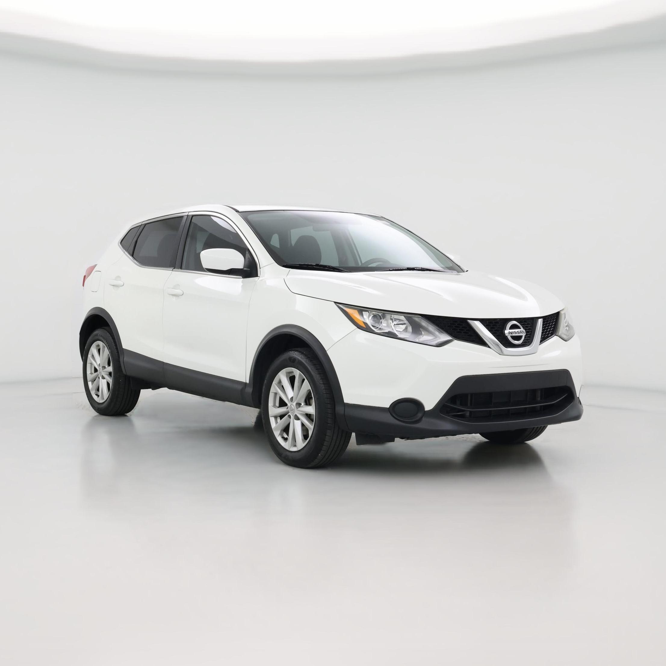 Thumbnail: 2017 Nissan Rogue Sport - 1