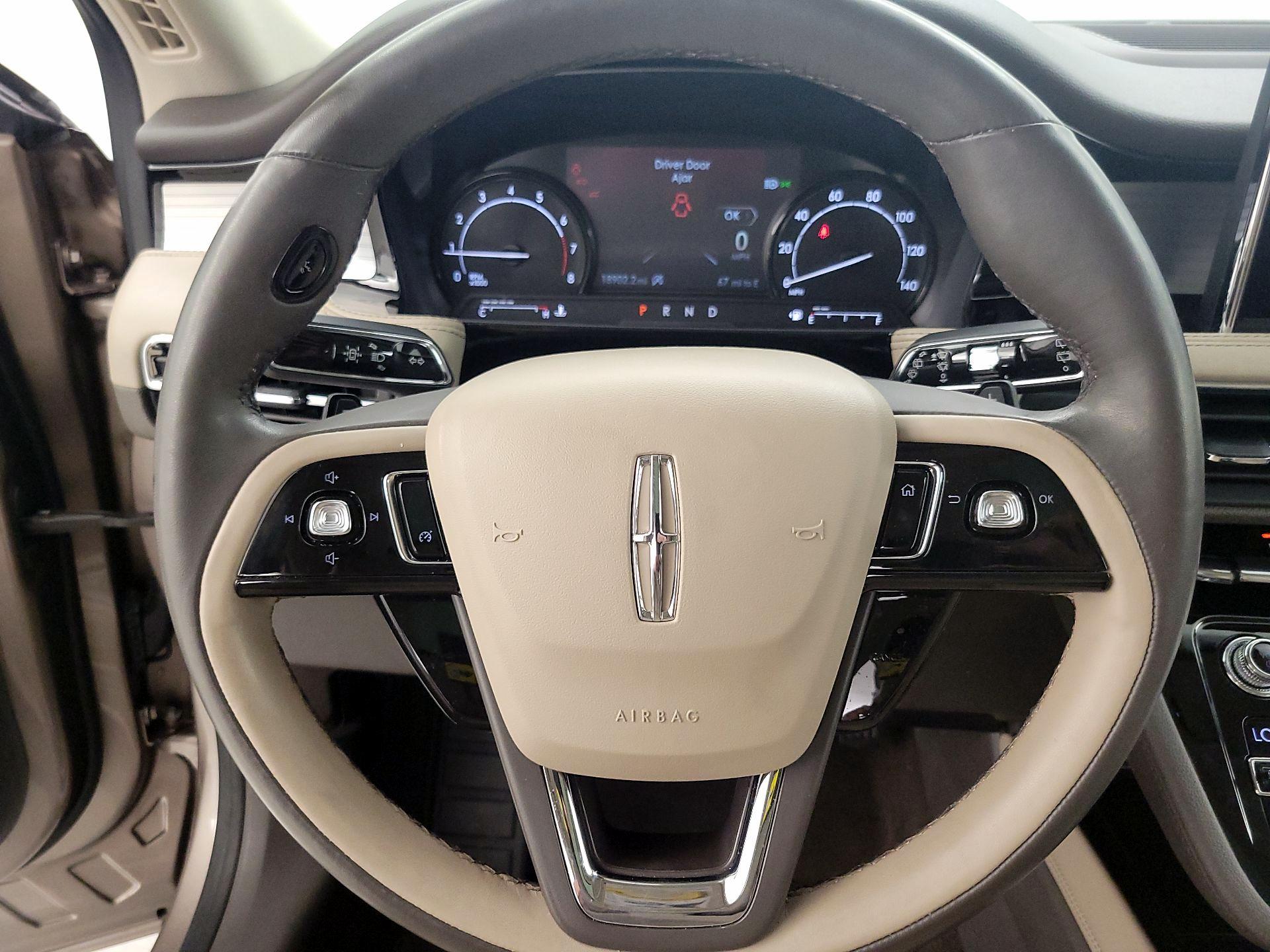 Thumbnail: 2020 Lincoln Corsair - 10