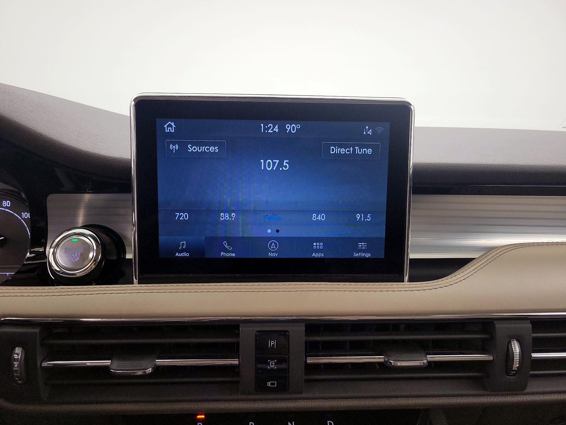 Thumbnail: 2020 Lincoln Corsair - 16