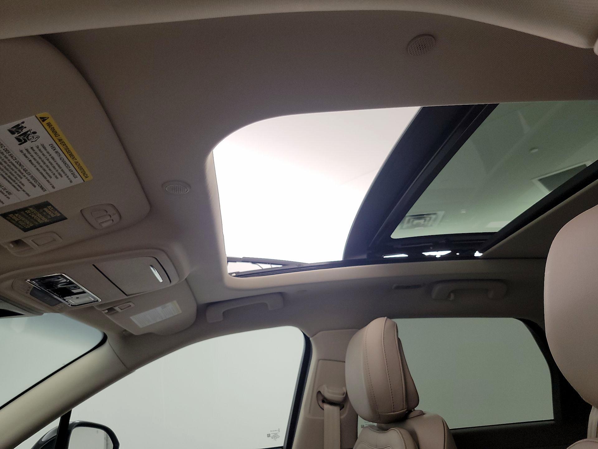 Thumbnail: 2020 Lincoln Corsair - 20