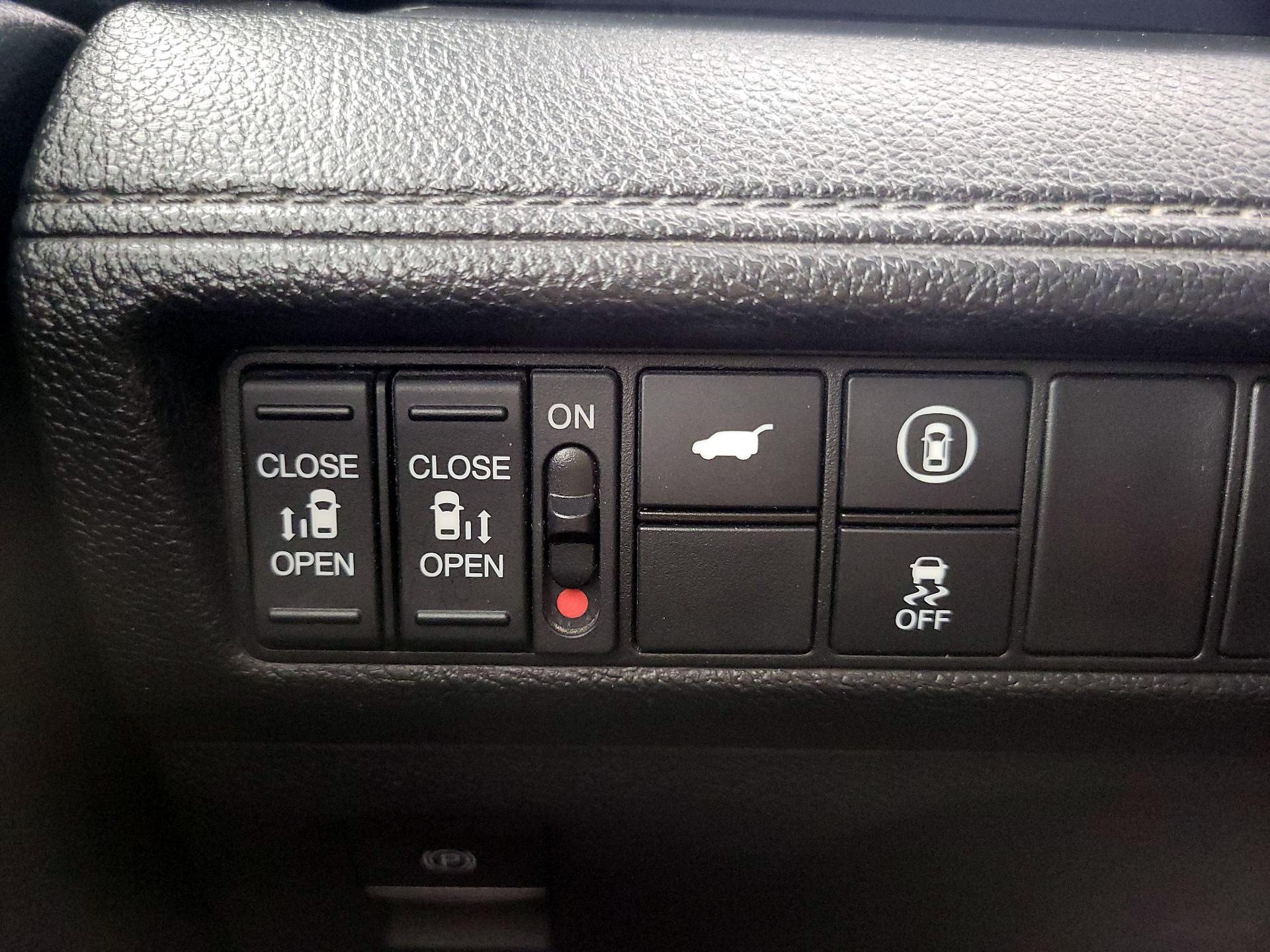 Thumbnail: 2022 Honda Odyssey - 13