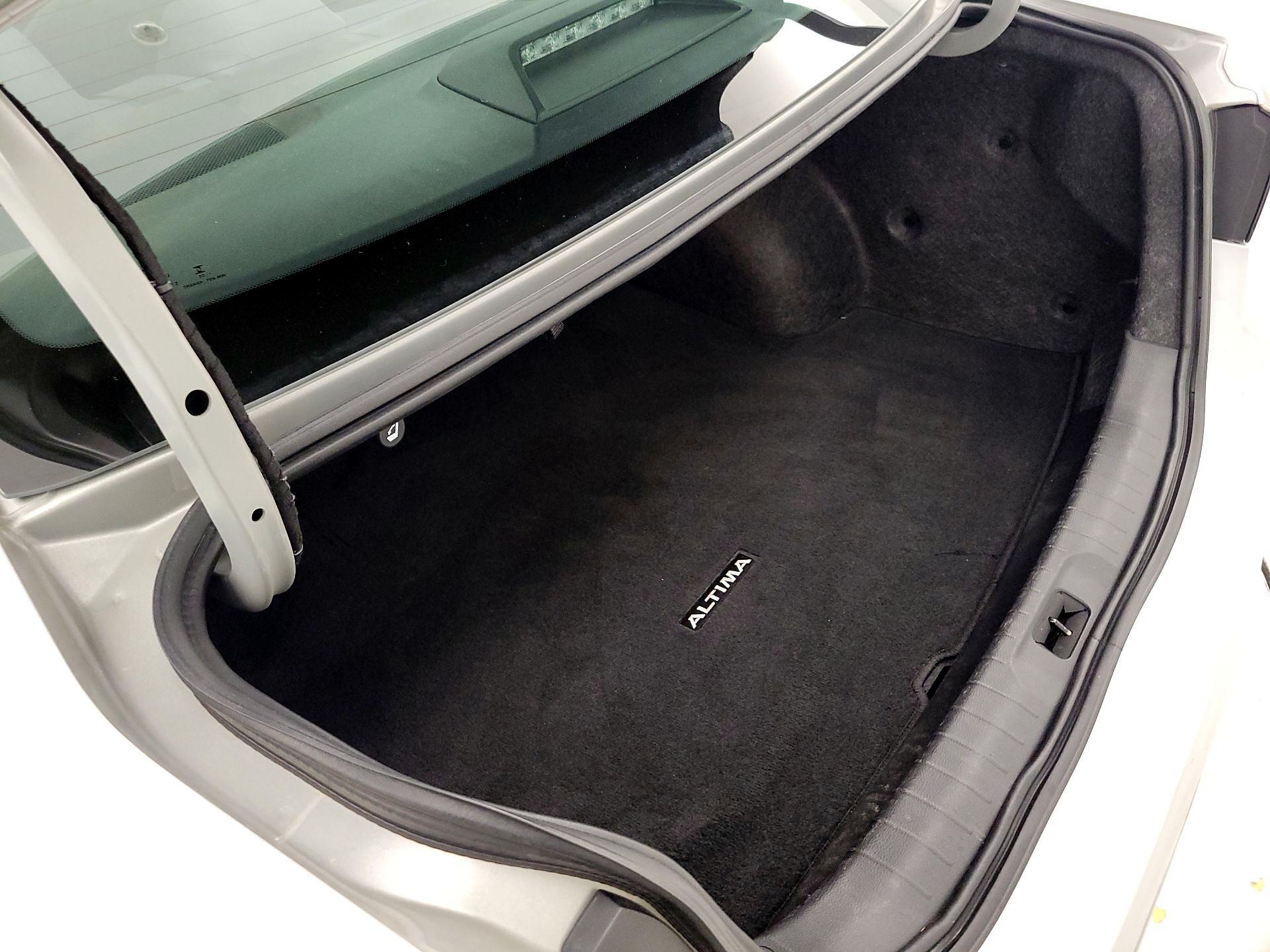 Thumbnail: 2023 Nissan Altima - 20