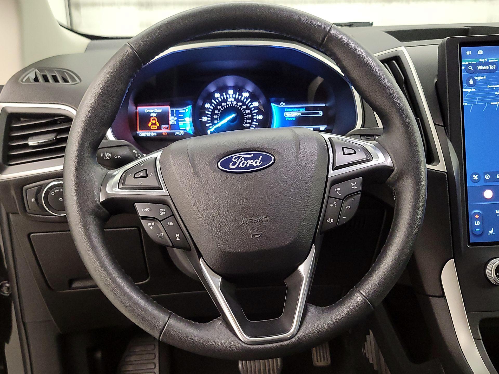 Thumbnail: 2021 Ford Edge - 10