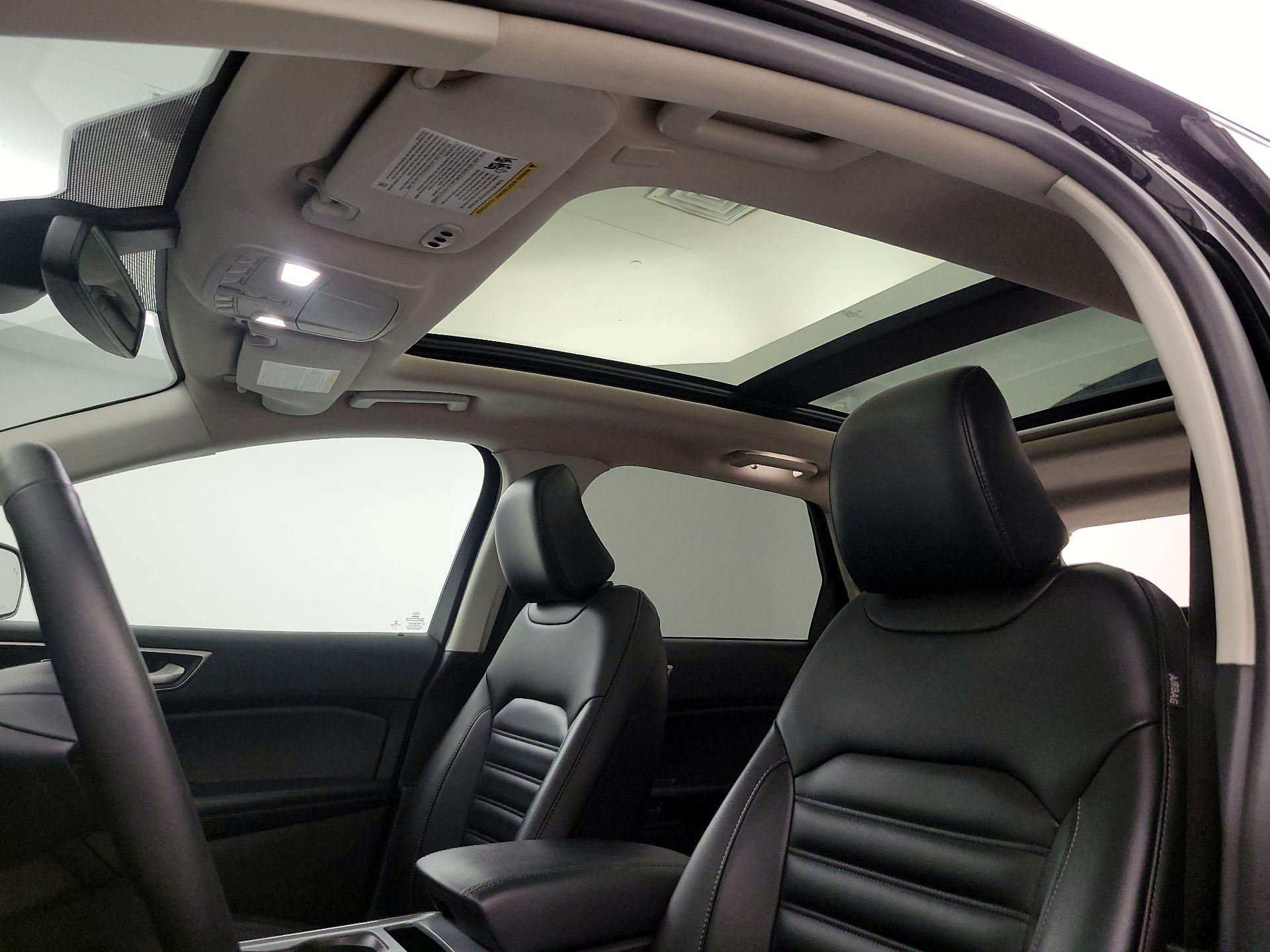 Thumbnail: 2021 Ford Edge - 20